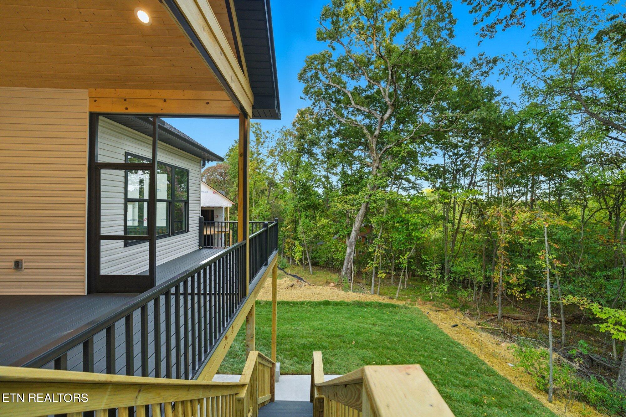 237 Ootsima Way Loudon TN 37774