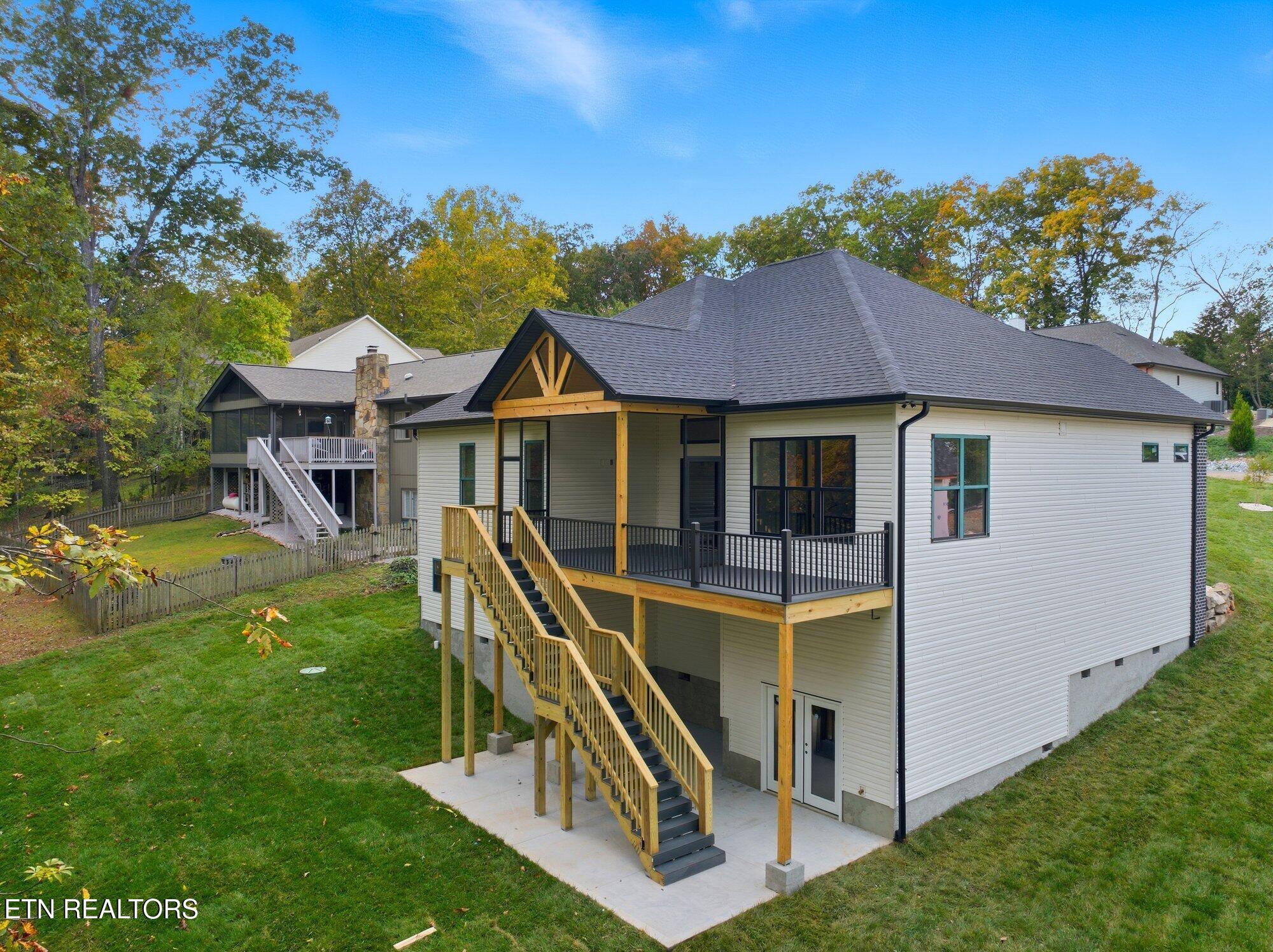 237 Ootsima Way Loudon TN 37774