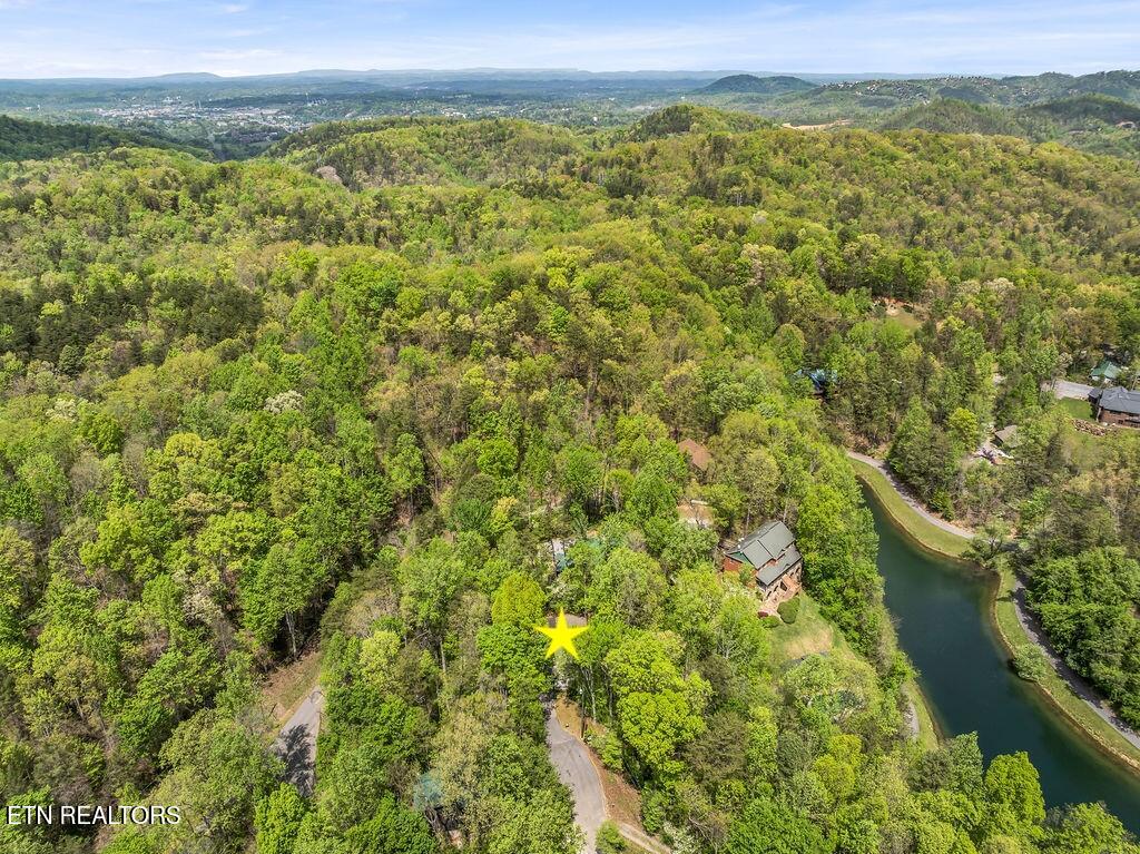 1062 N Ridge Place Sevierville TN 37876