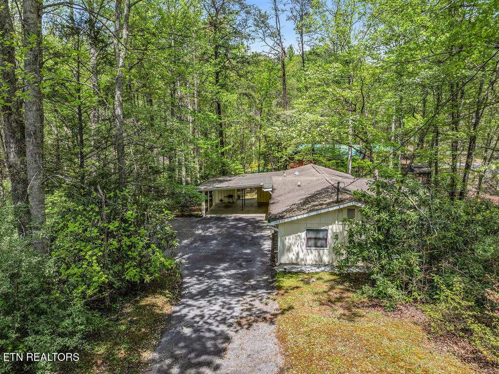 1062 N Ridge Place Sevierville TN 37876