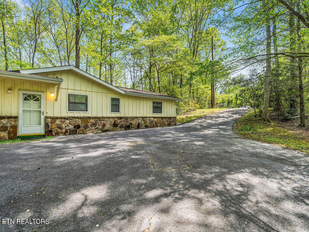 1062 N Ridge Place Sevierville TN 37876