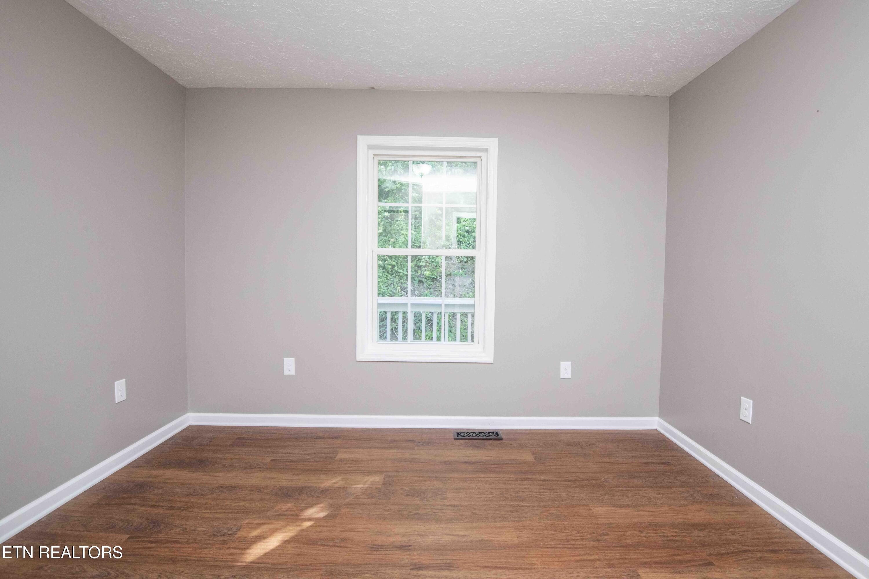 486 Coolidge Road Lafollette TN 37766