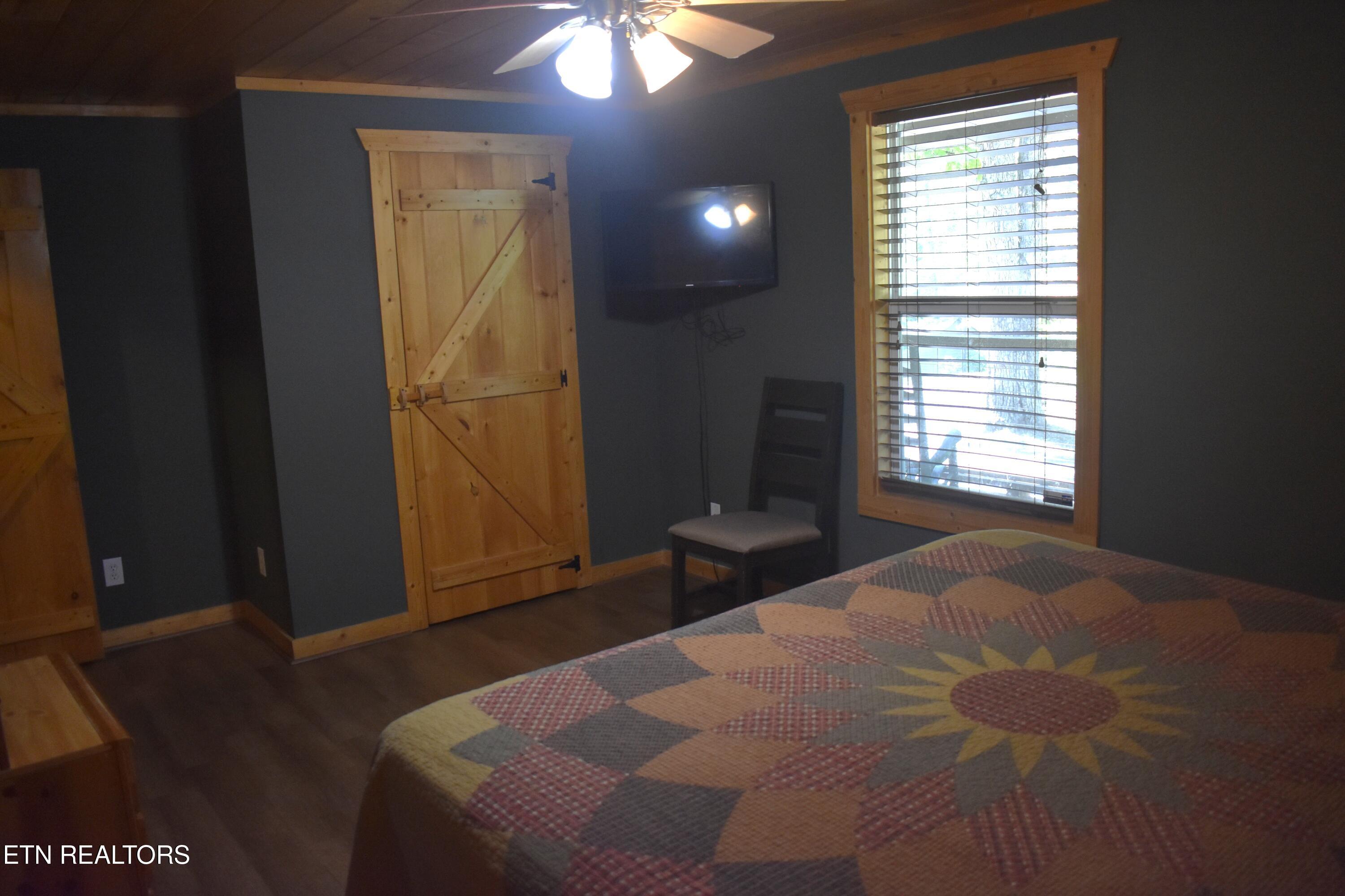 1722 Scenic Woods Way Sevierville TN 37876