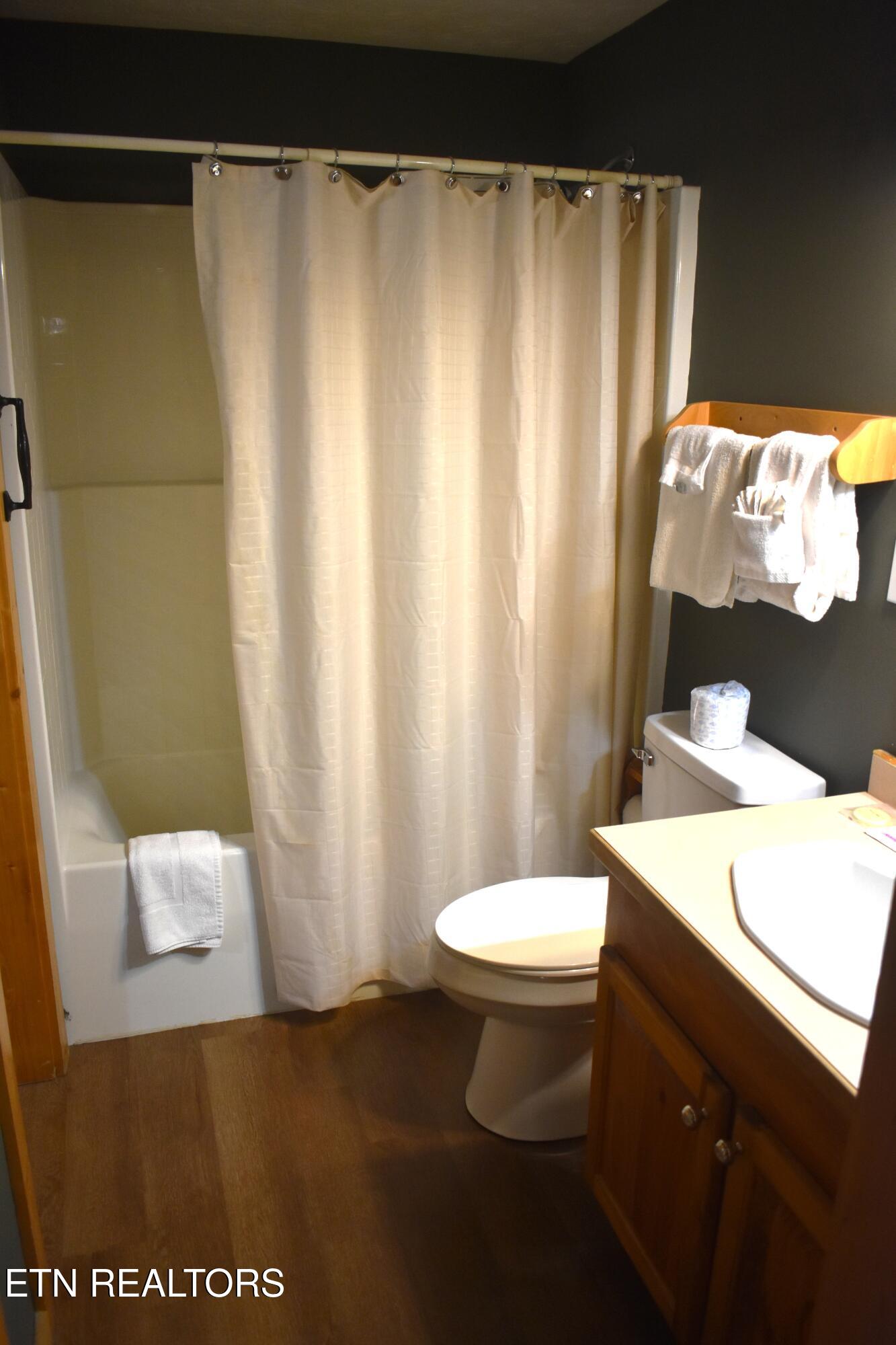 1722 Scenic Woods Way Sevierville TN 37876