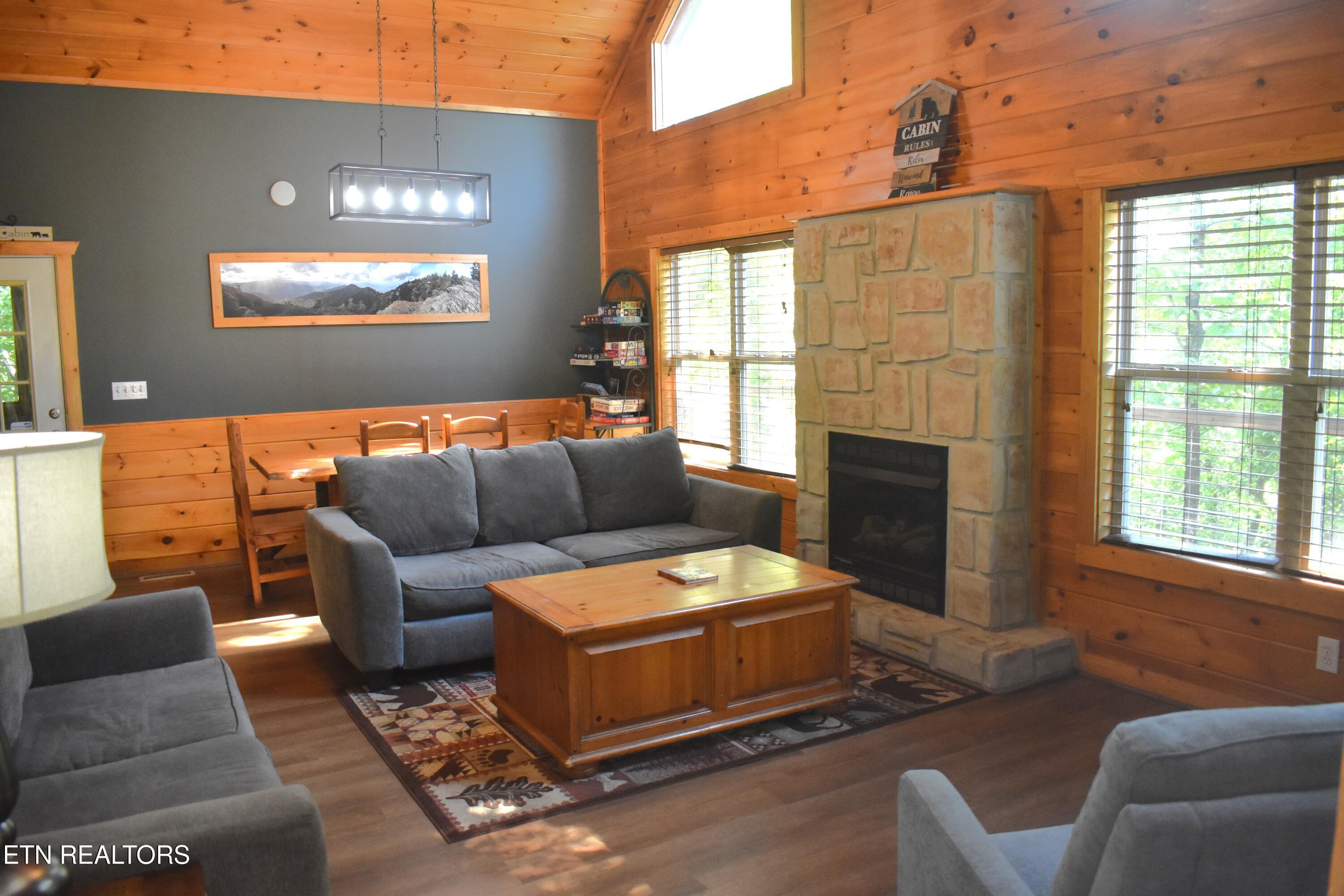 1722 Scenic Woods Way Sevierville TN 37876
