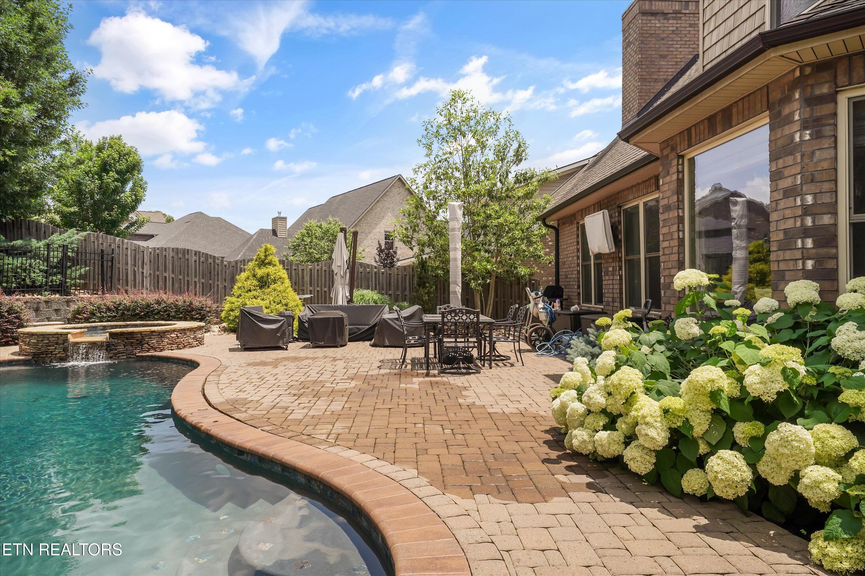 11957 Lakehurst Lane Knoxville TN 37934