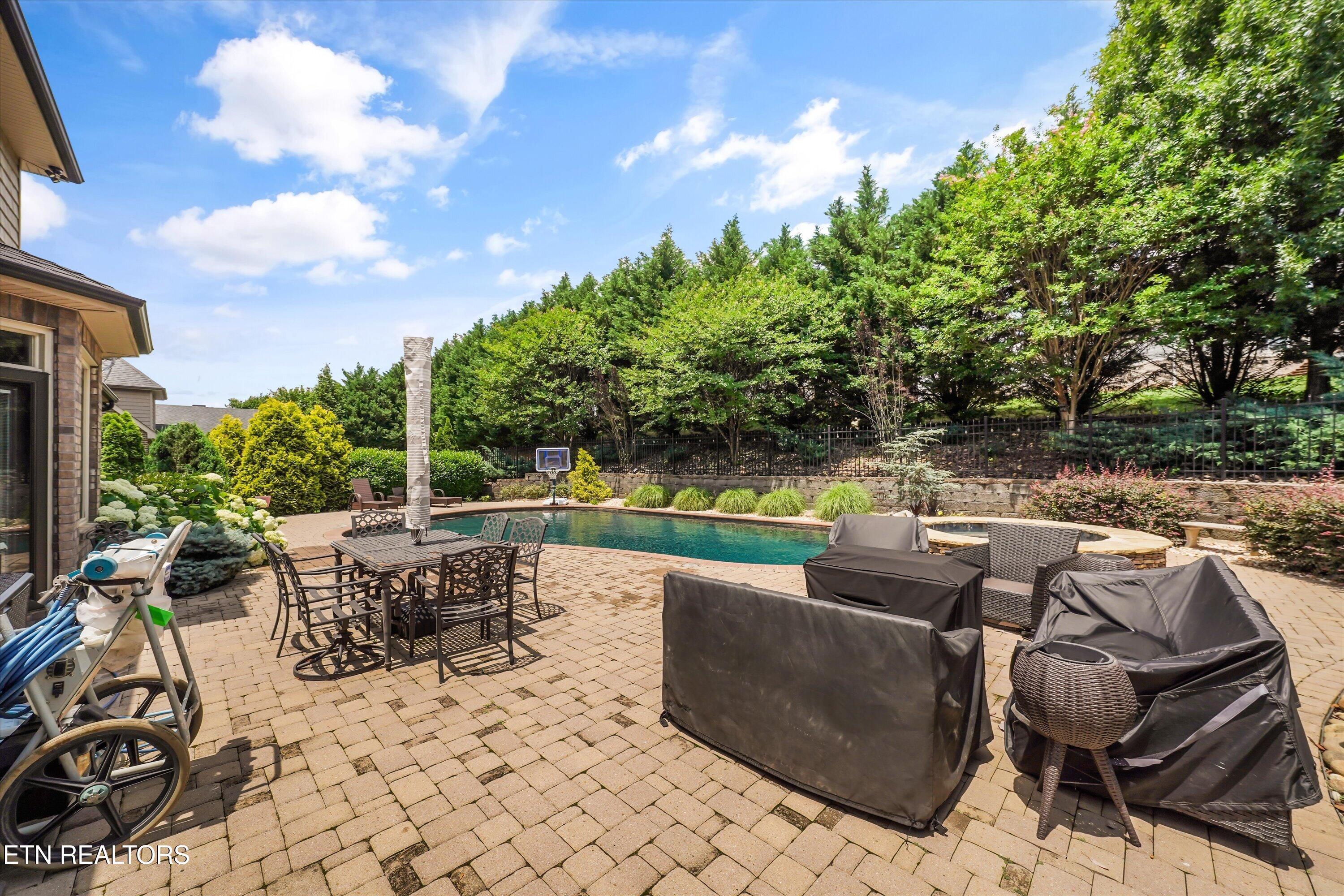11957 Lakehurst Lane Knoxville TN 37934