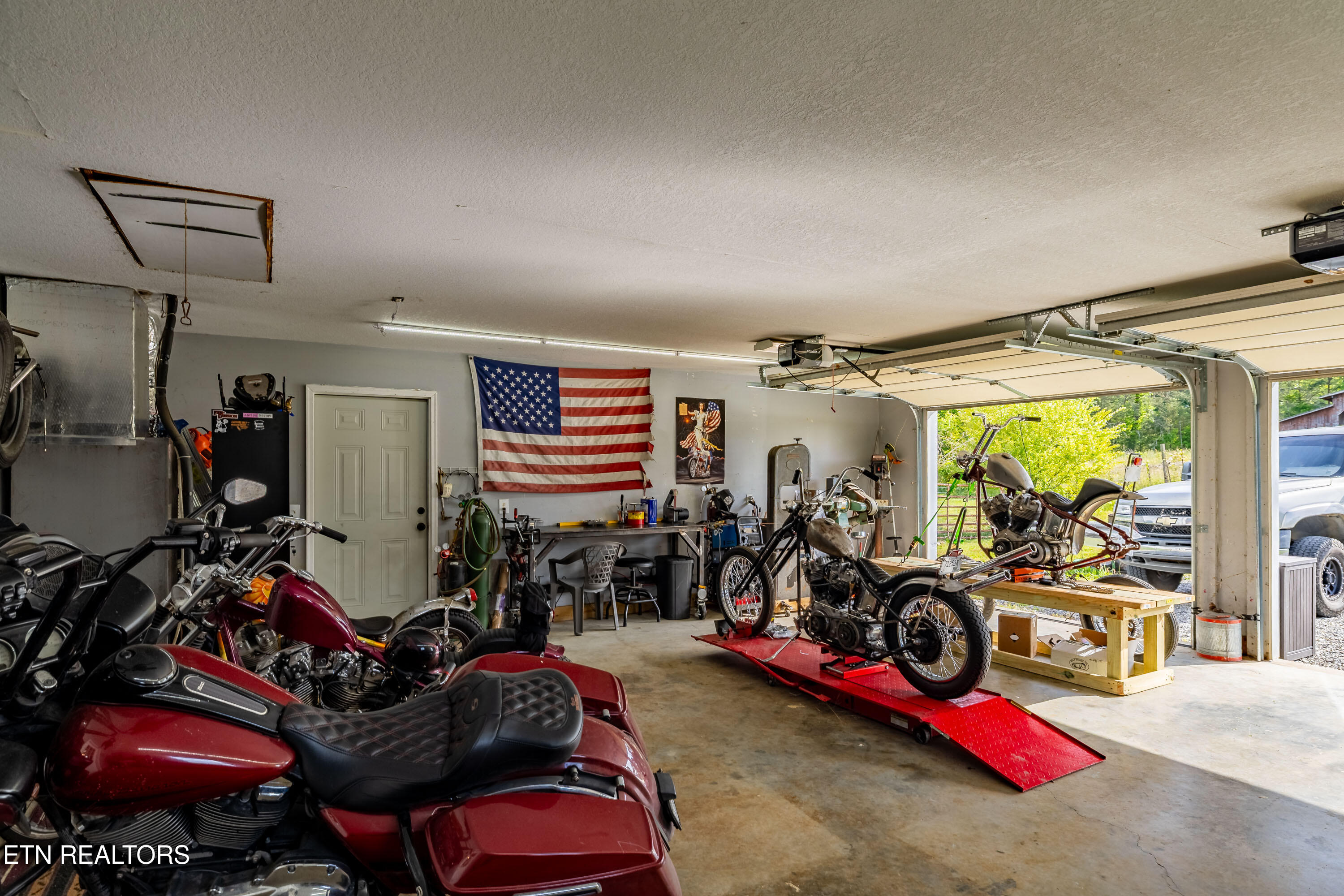 1038 Reagan Valley Road Tellico Plains TN 37385