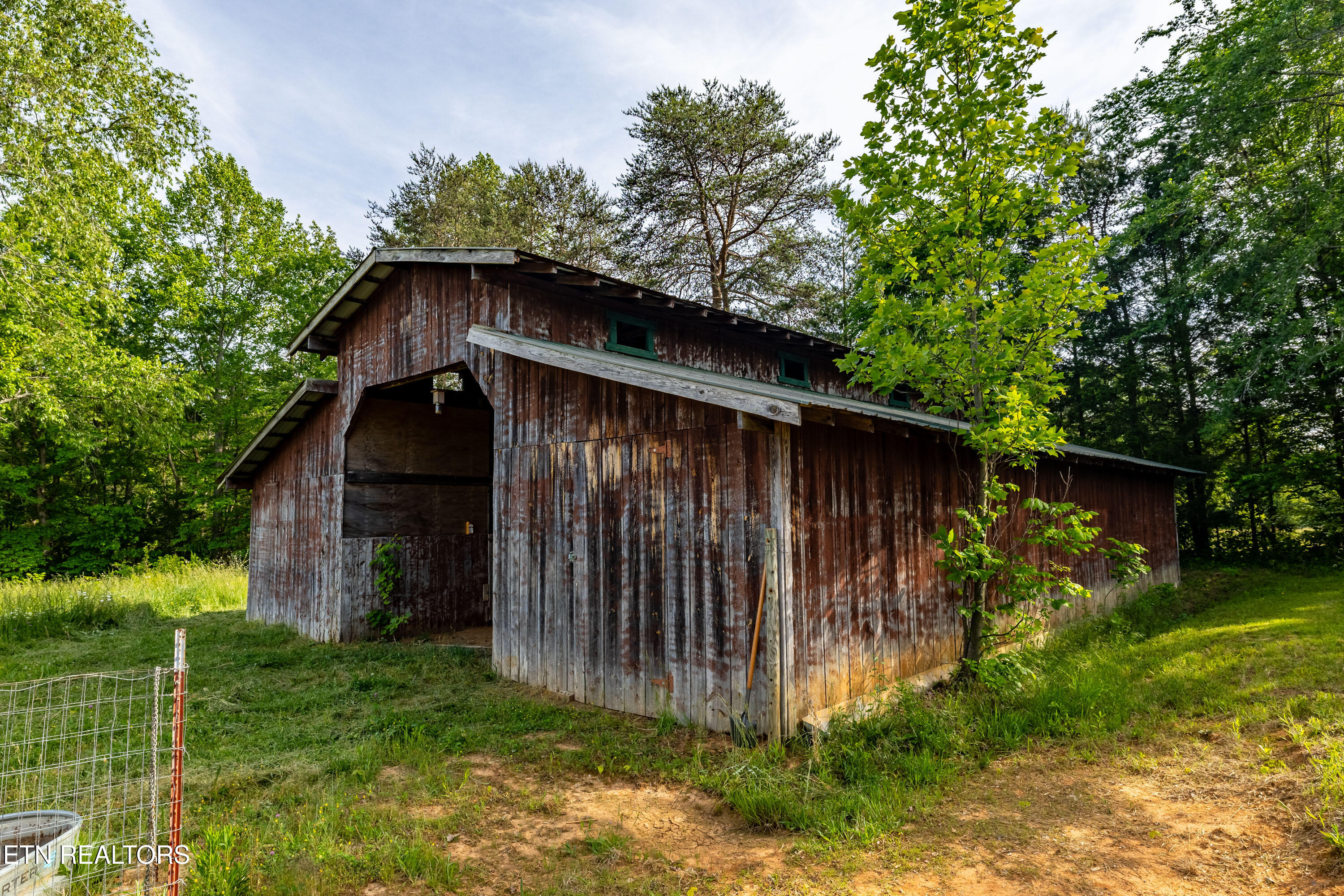 1038 Reagan Valley Road Tellico Plains TN 37385