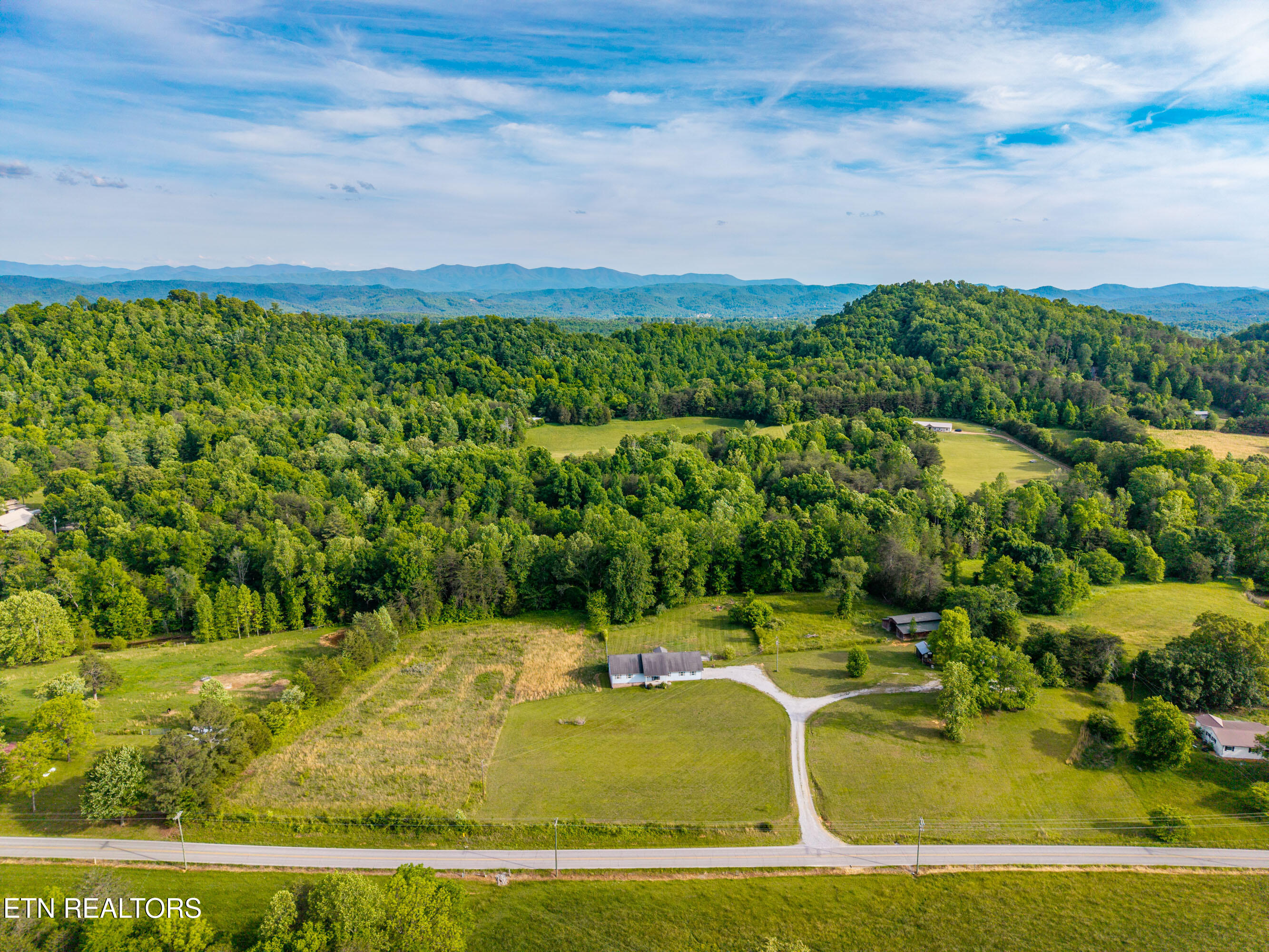 1038 Reagan Valley Road Tellico Plains TN 37385