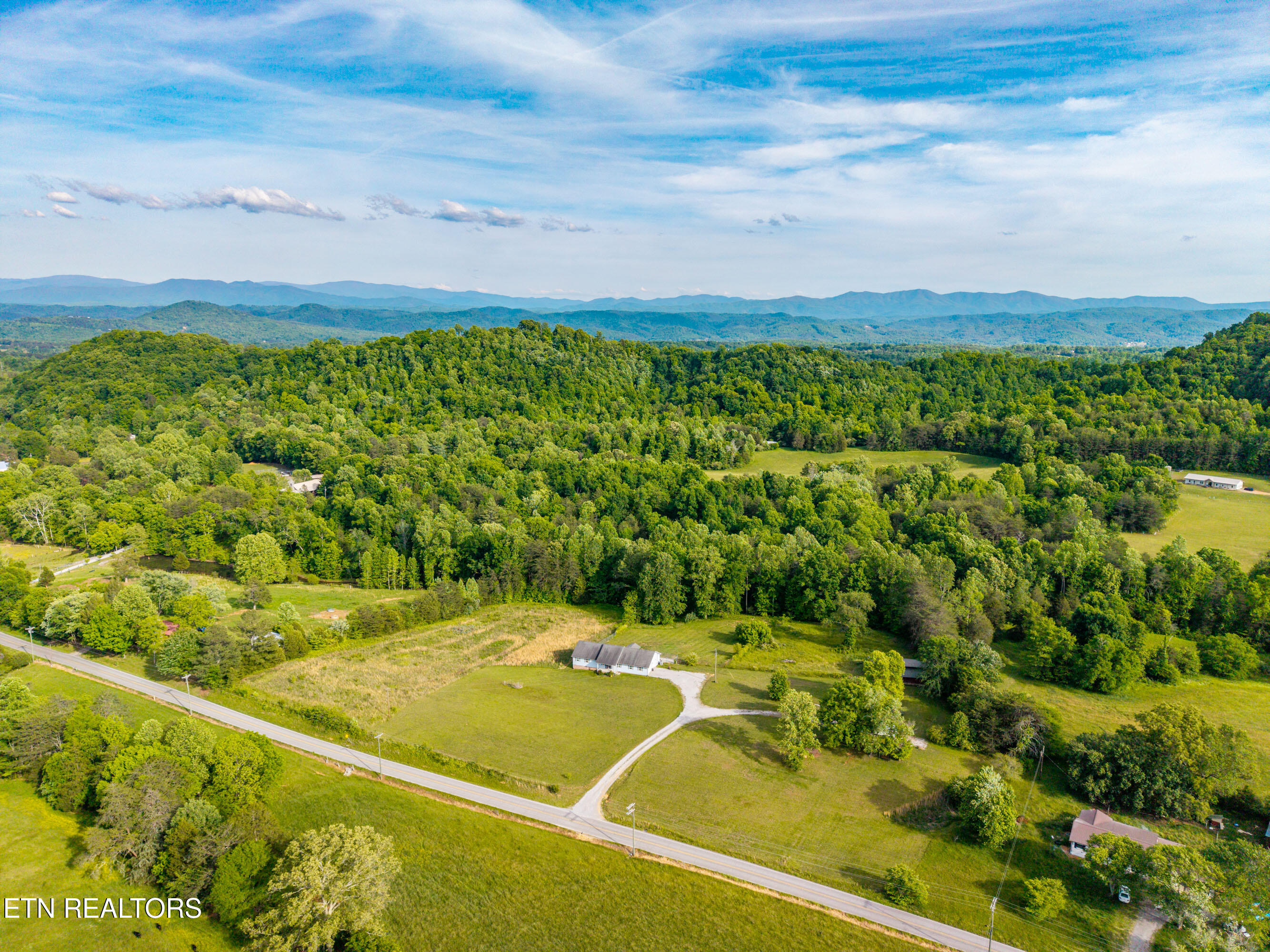 1038 Reagan Valley Road Tellico Plains TN 37385