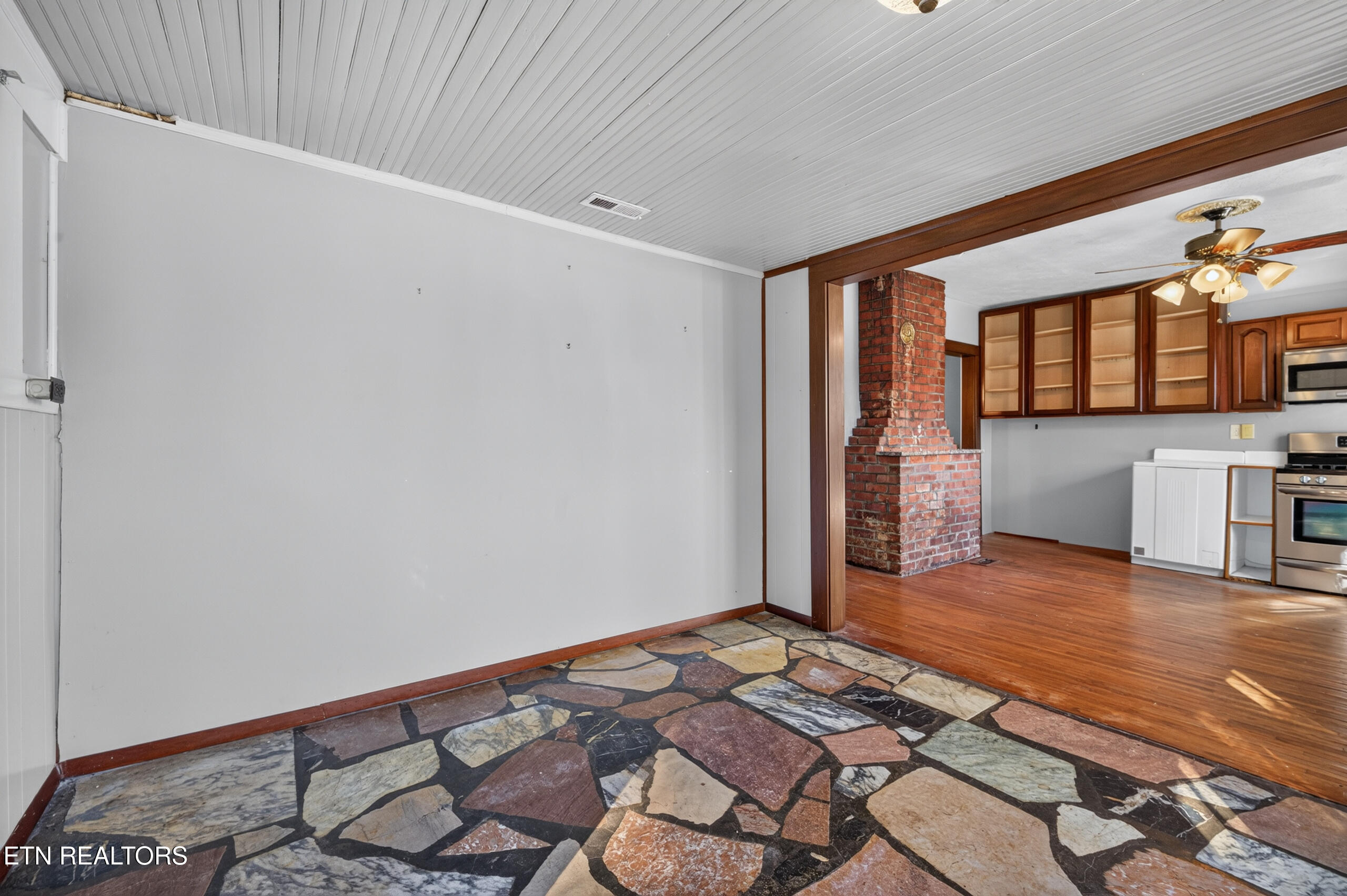4815 Pleasant Ridge Road Knoxville TN 37912