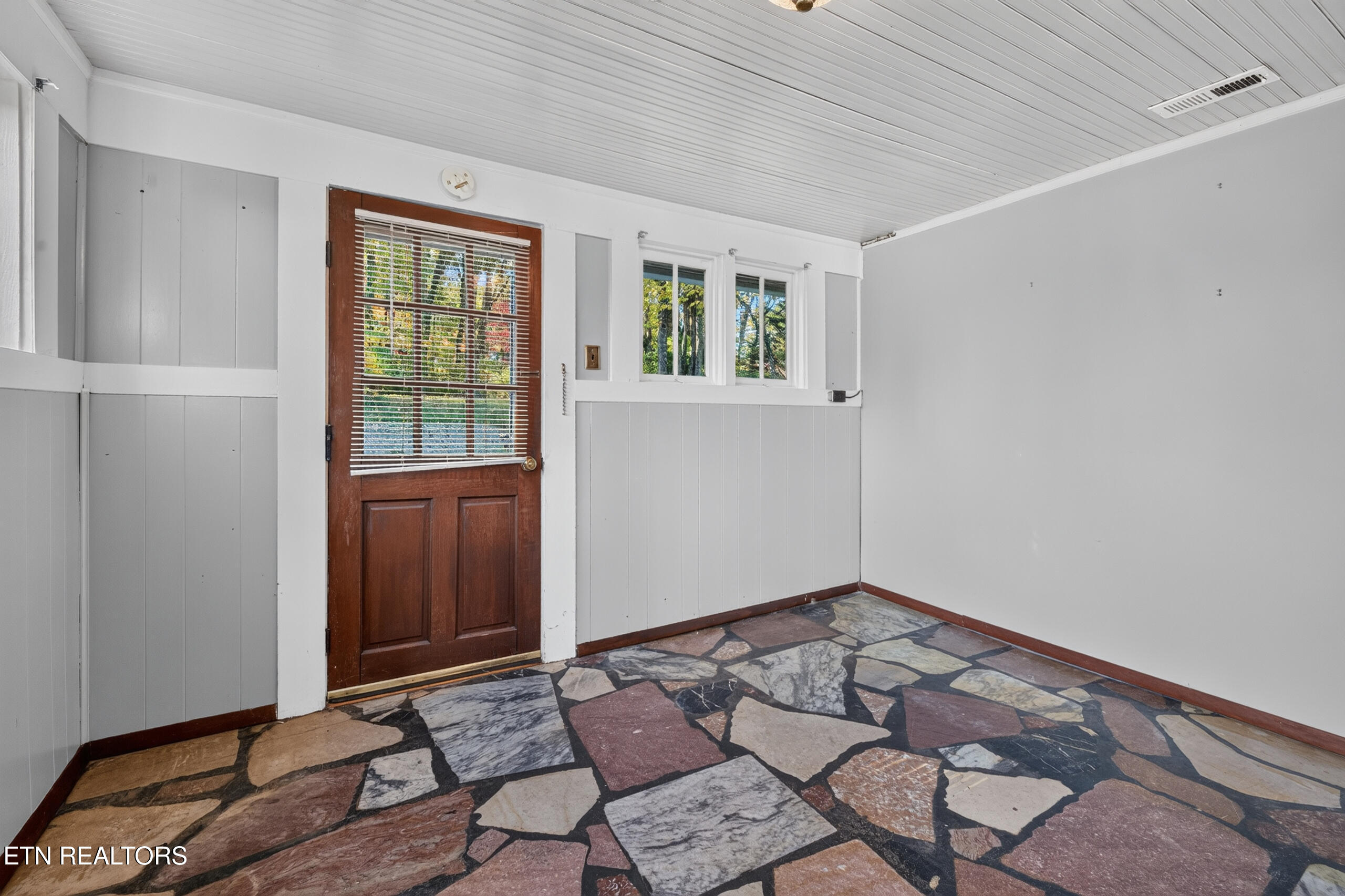4815 Pleasant Ridge Road Knoxville TN 37912
