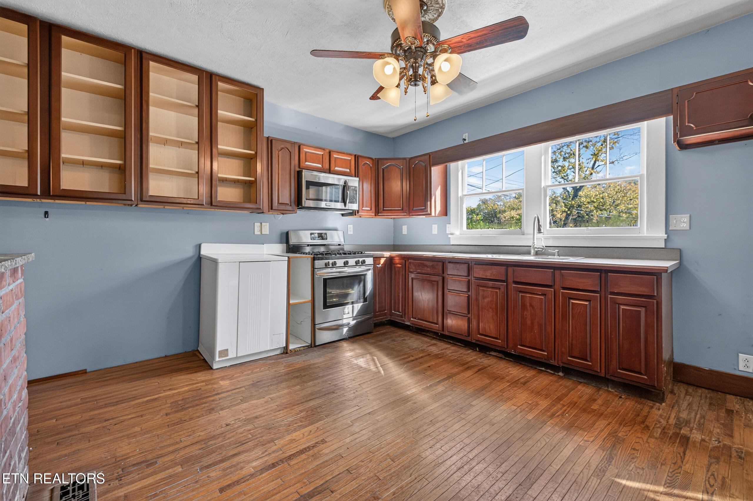4815 Pleasant Ridge Road Knoxville TN 37912