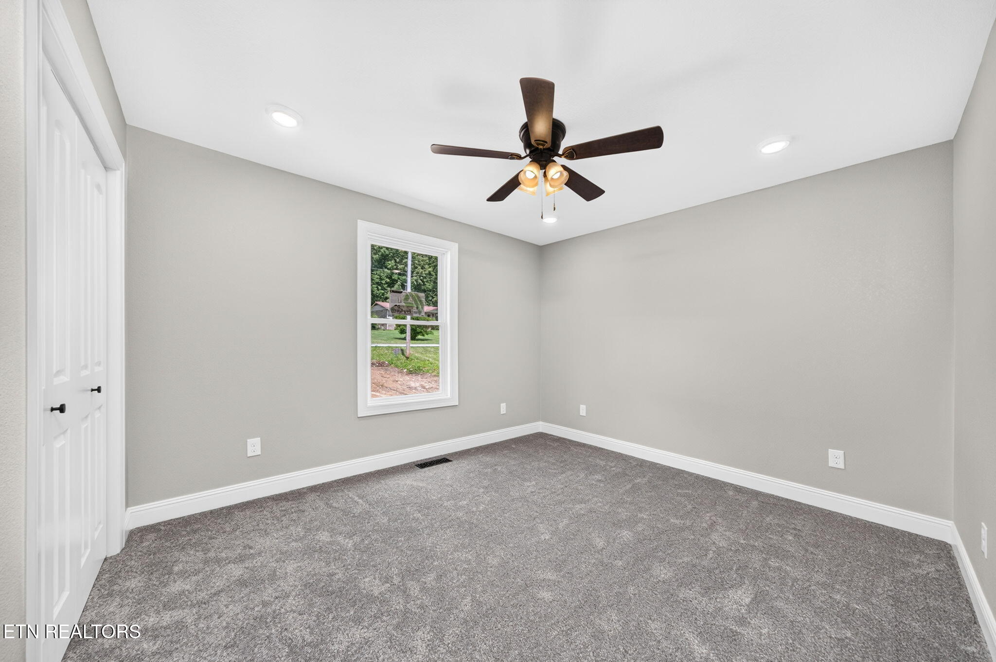 430 Rhododendron Circle Crossville TN 38555