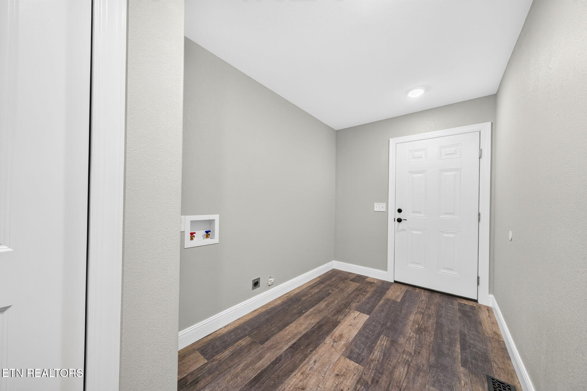 430 Rhododendron Circle Crossville TN 38555