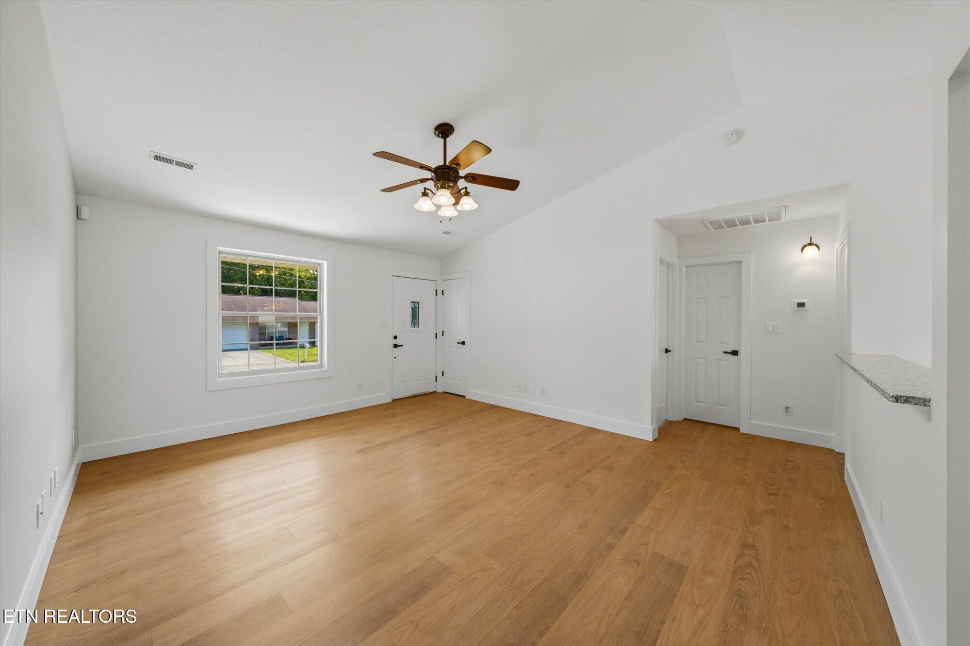 7444 Lyle Bend Lane Knoxville TN 37918