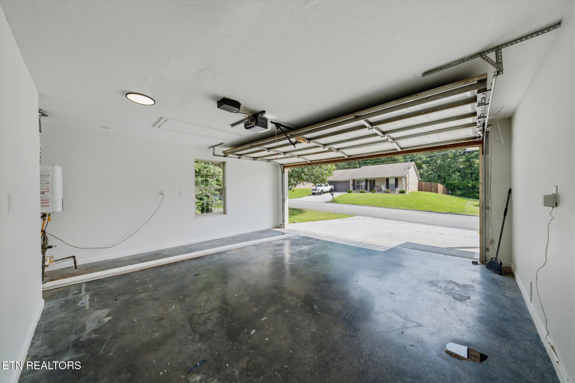 7444 Lyle Bend Lane Knoxville TN 37918