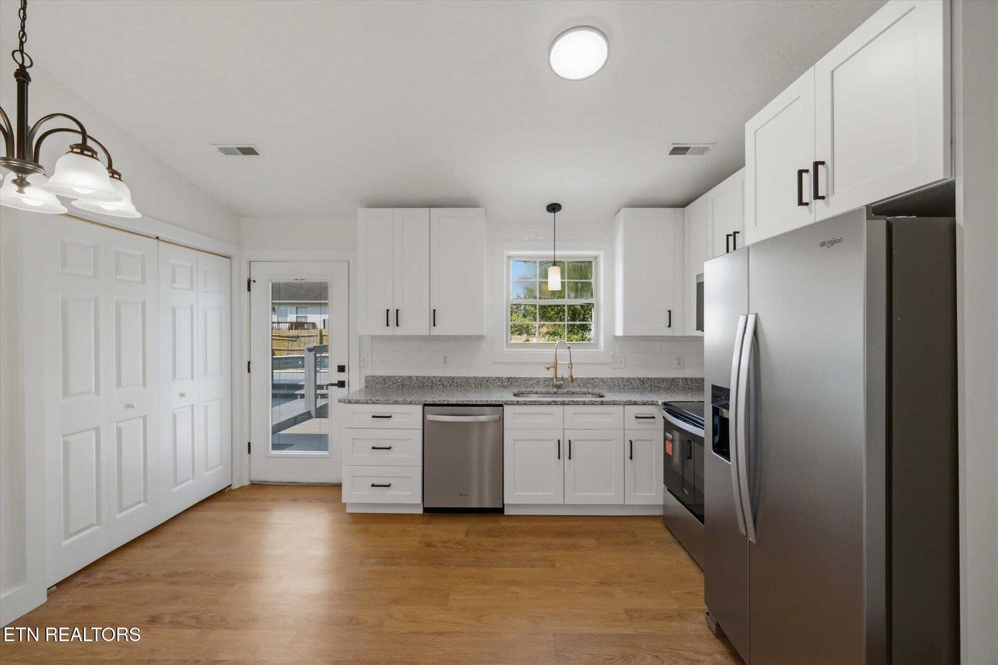 7444 Lyle Bend Lane Knoxville TN 37918