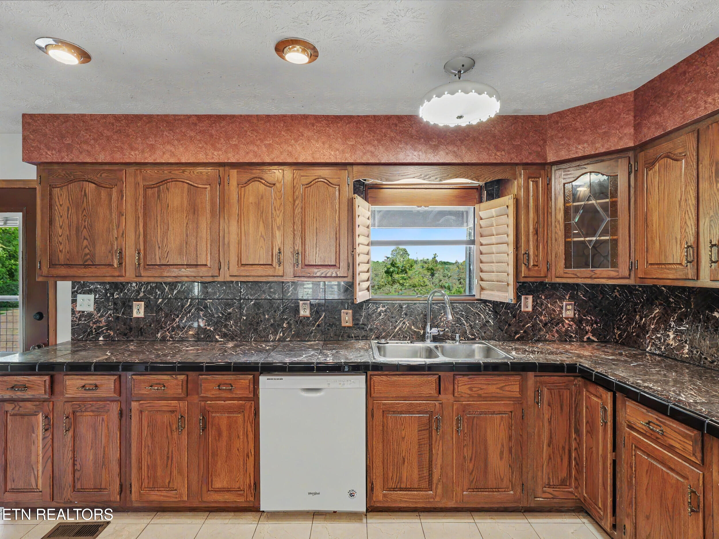 1414 Clinch View Circle Jefferson City TN 37760