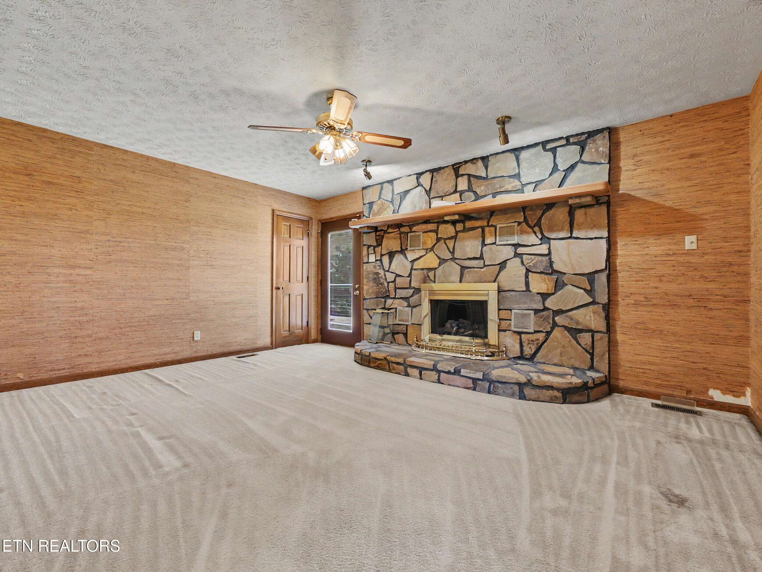 1414 Clinch View Circle Jefferson City TN 37760