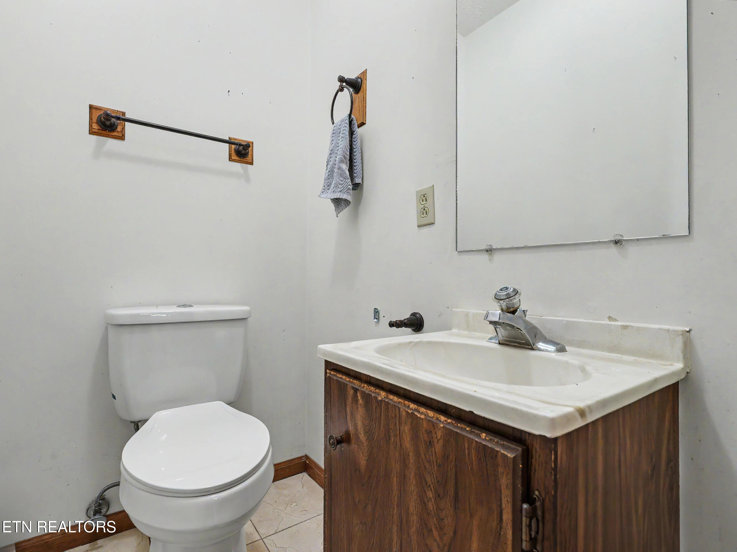 1414 Clinch View Circle Jefferson City TN 37760