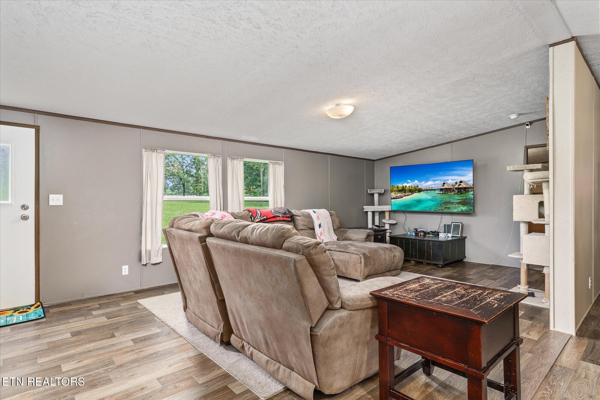 90 Byers Lane Crossville TN 38571