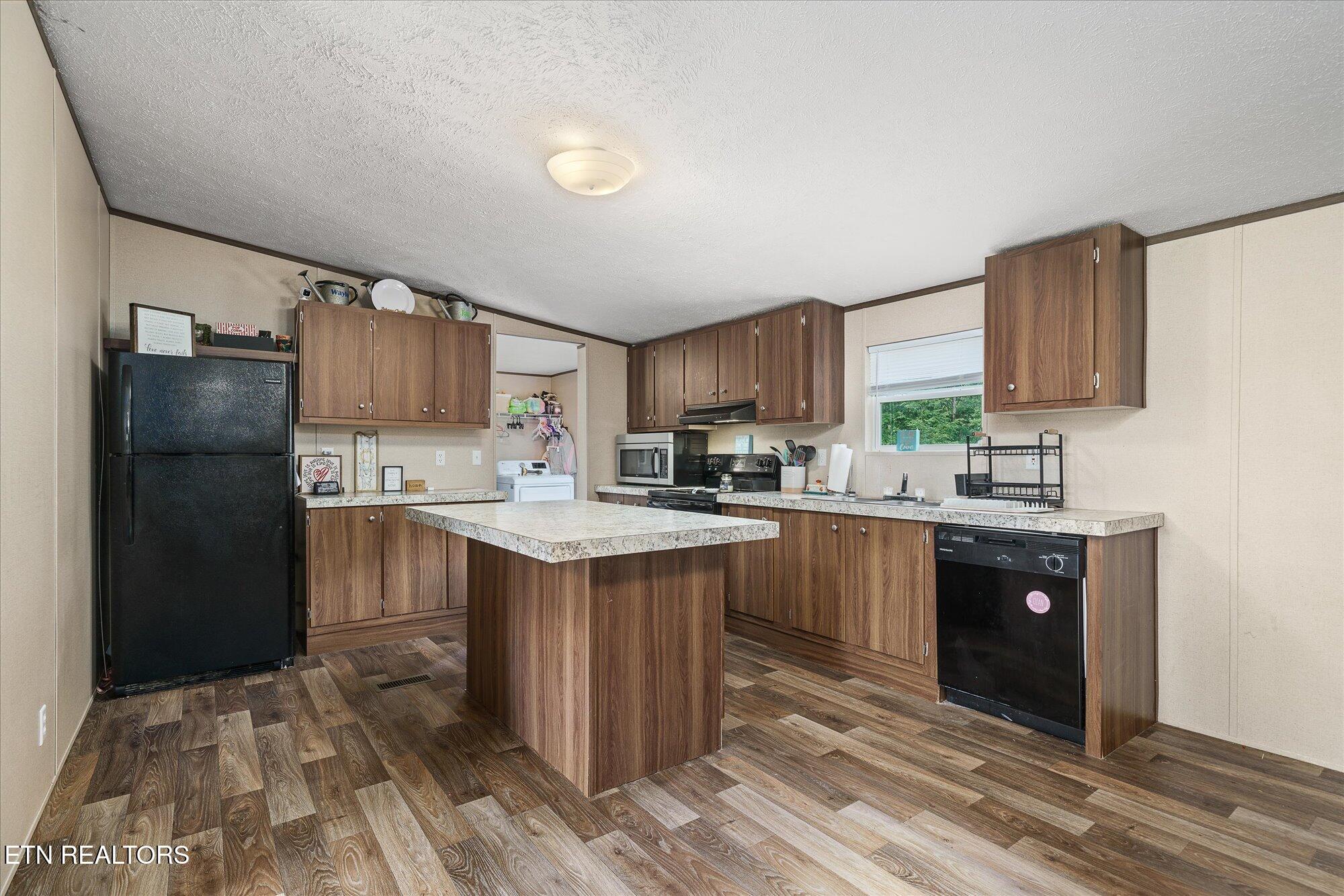 90 Byers Lane Crossville TN 38571