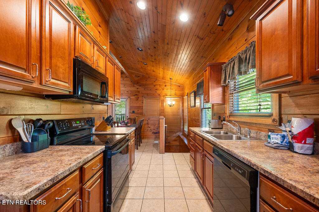 834 Great Smoky Way Gatlinburg TN 37738