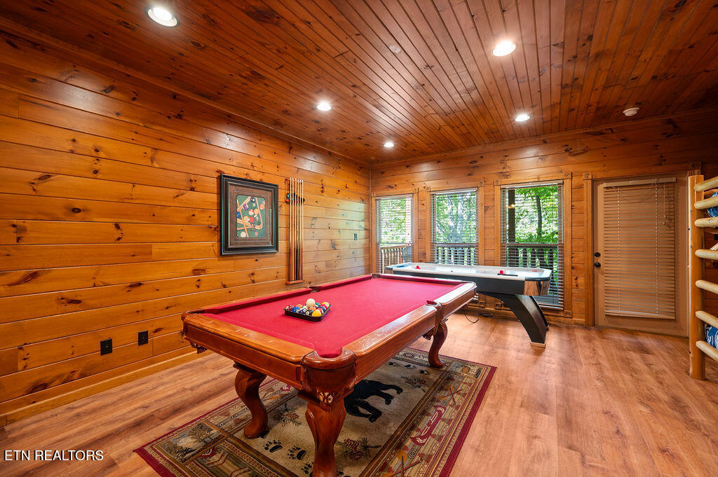 834 Great Smoky Way Gatlinburg TN 37738