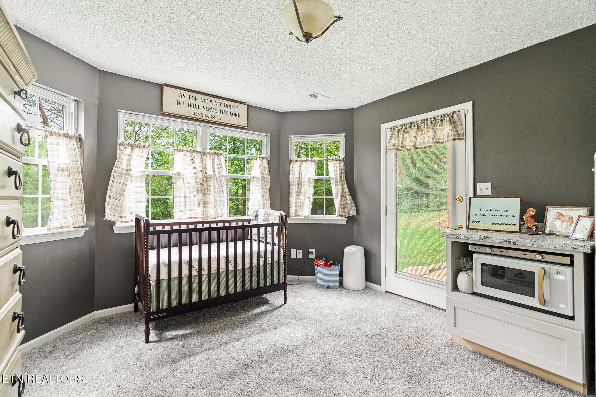 218 Seminole Circle Loudon TN 37774