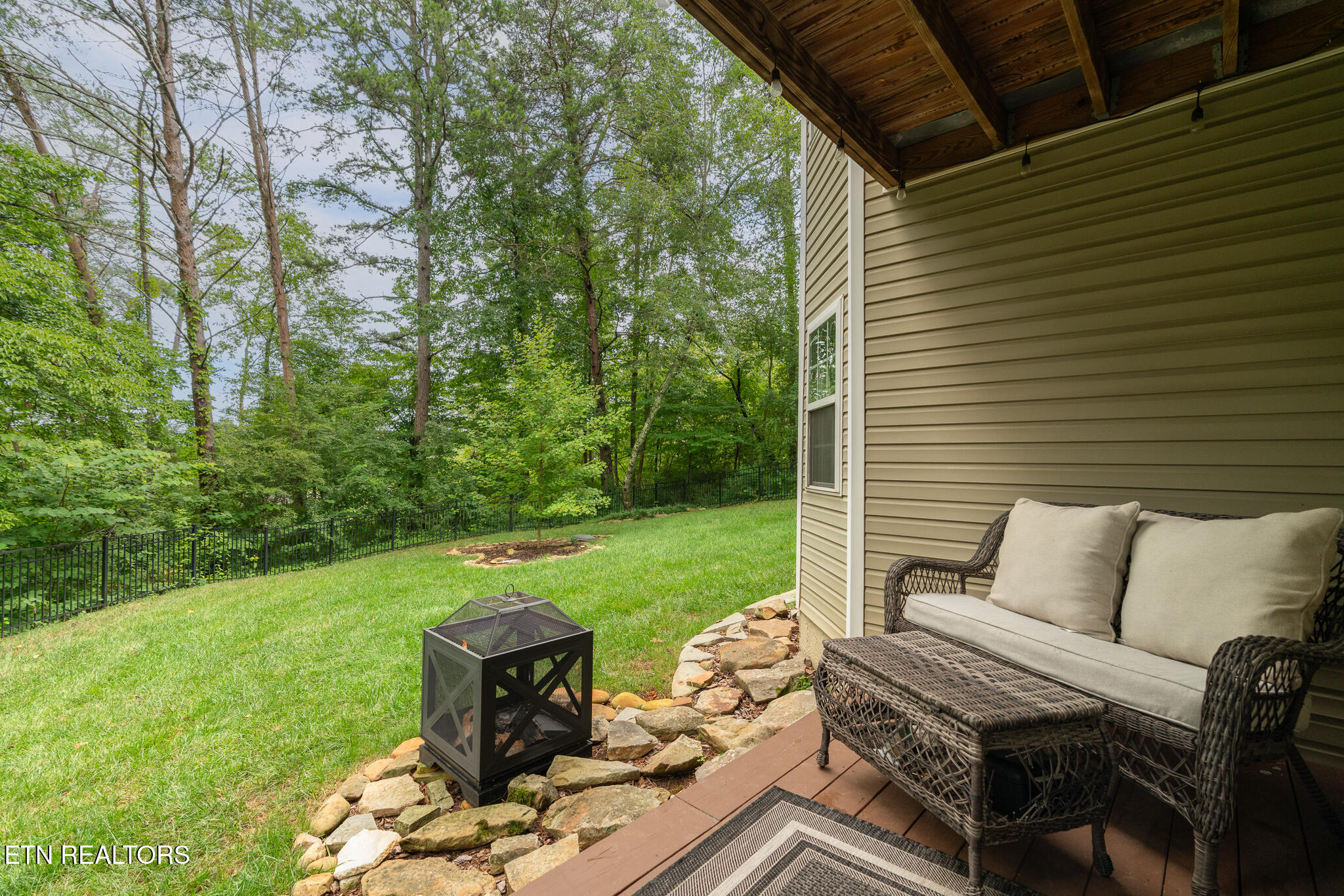 218 Seminole Circle Loudon TN 37774