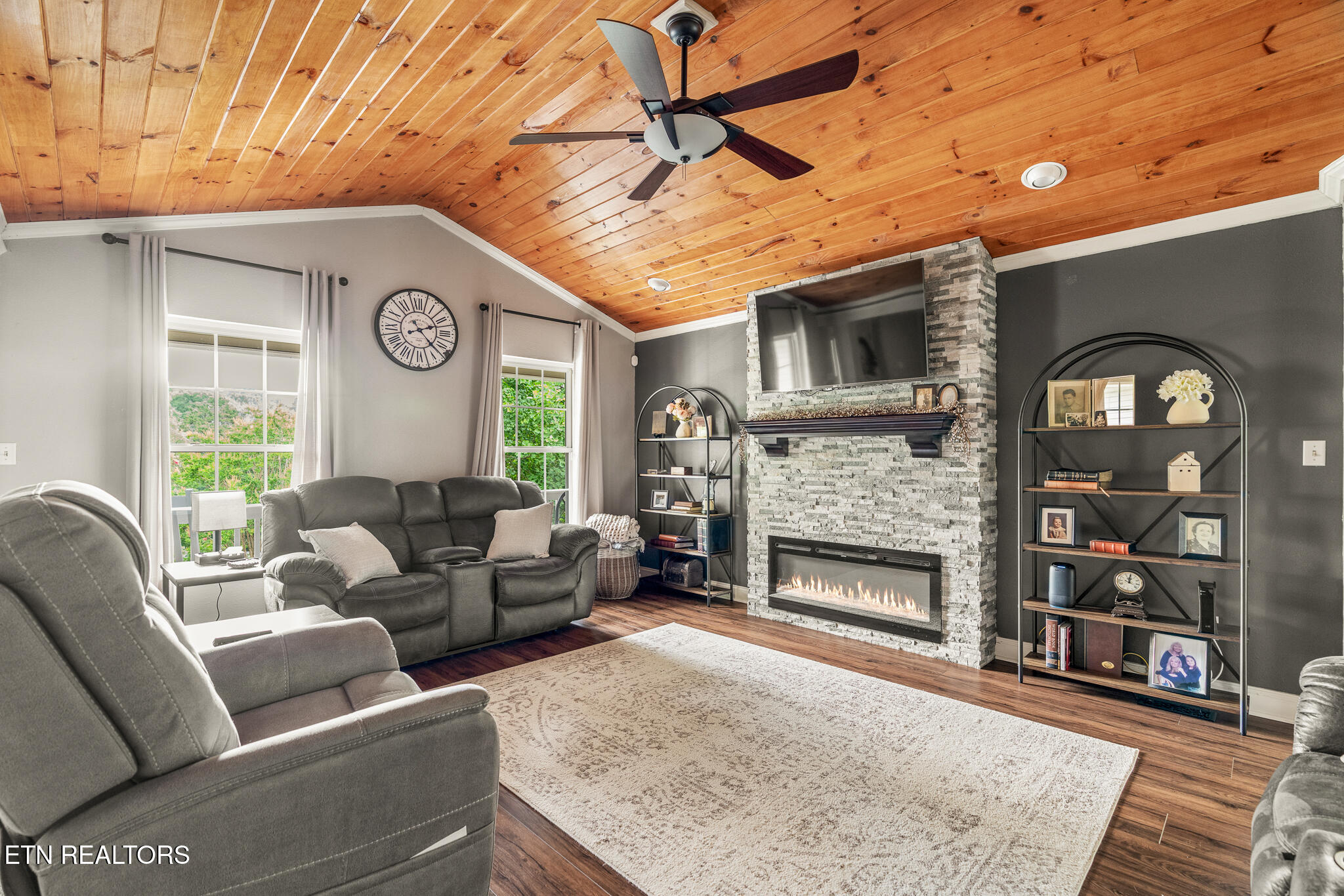 218 Seminole Circle Loudon TN 37774