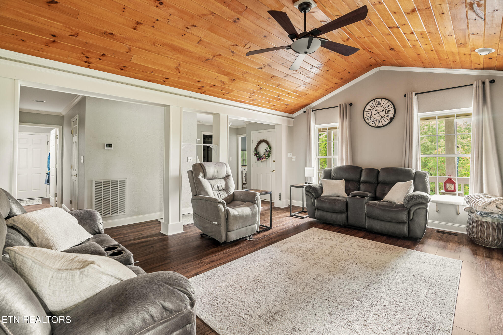 218 Seminole Circle Loudon TN 37774