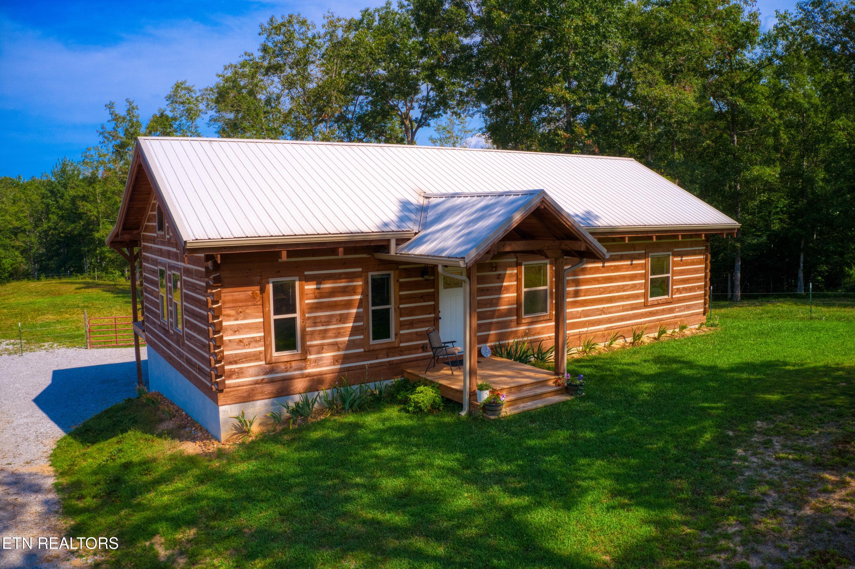 740 Rockview Road Jamestown TN 38556