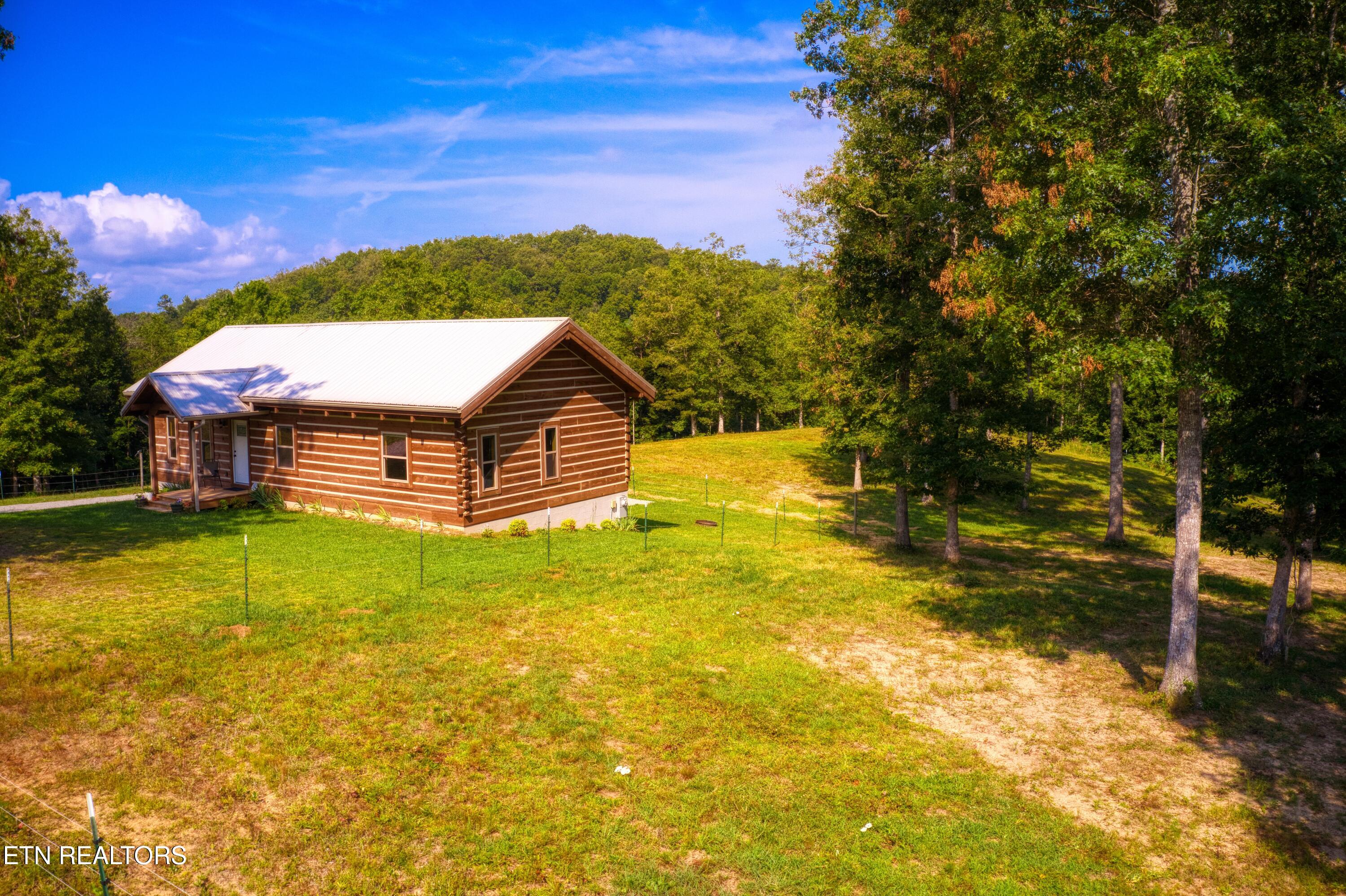 740 Rockview Road Jamestown TN 38556