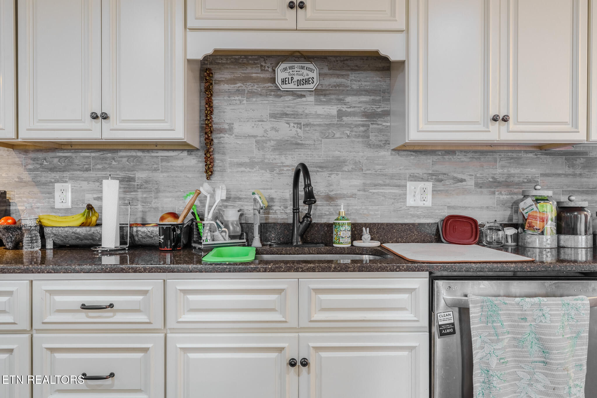 149 Woodson Lane Lafollette TN 37766