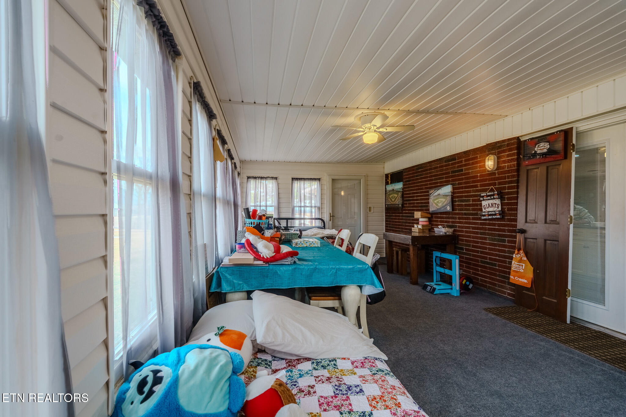 149 Woodson Lane Lafollette TN 37766