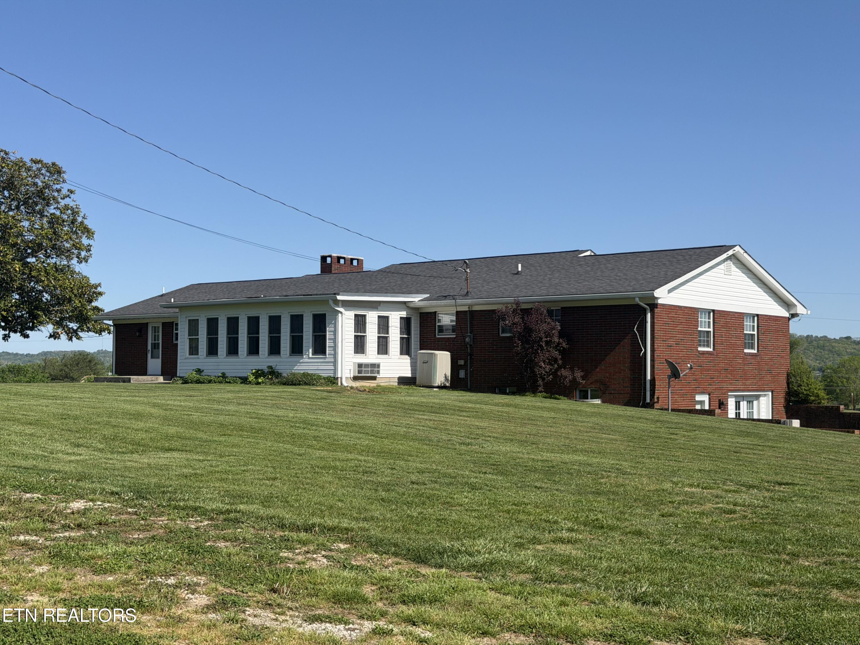 149 Woodson Lane Lafollette TN 37766
