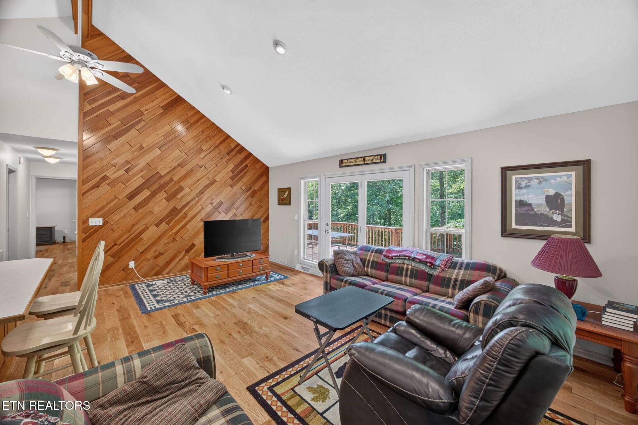 510 Tuscarora Circle Byrdstown TN 38549