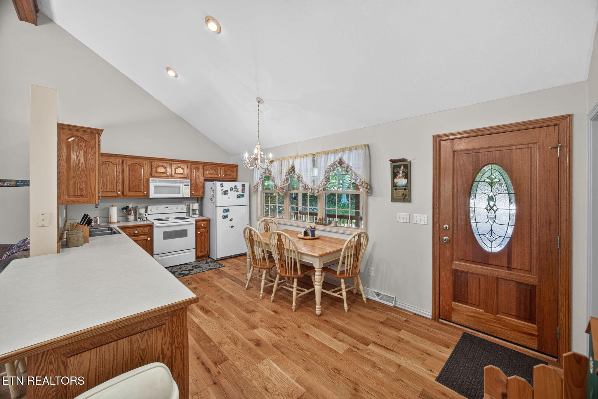 510 Tuscarora Circle Byrdstown TN 38549
