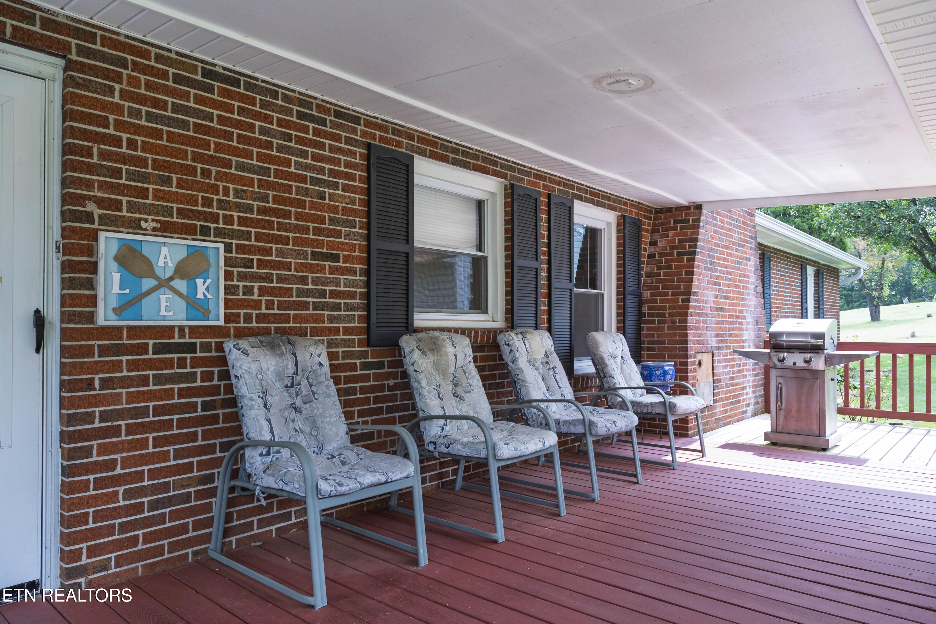 161 S Hillcrest Drive Spring City TN 37381