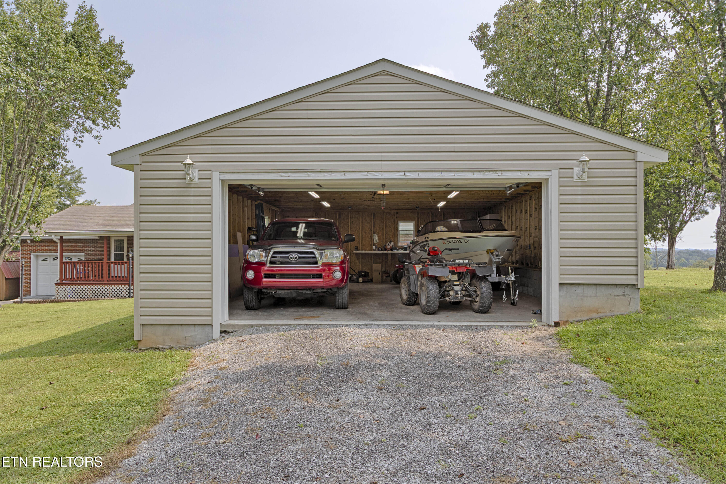 161 S Hillcrest Drive Spring City TN 37381