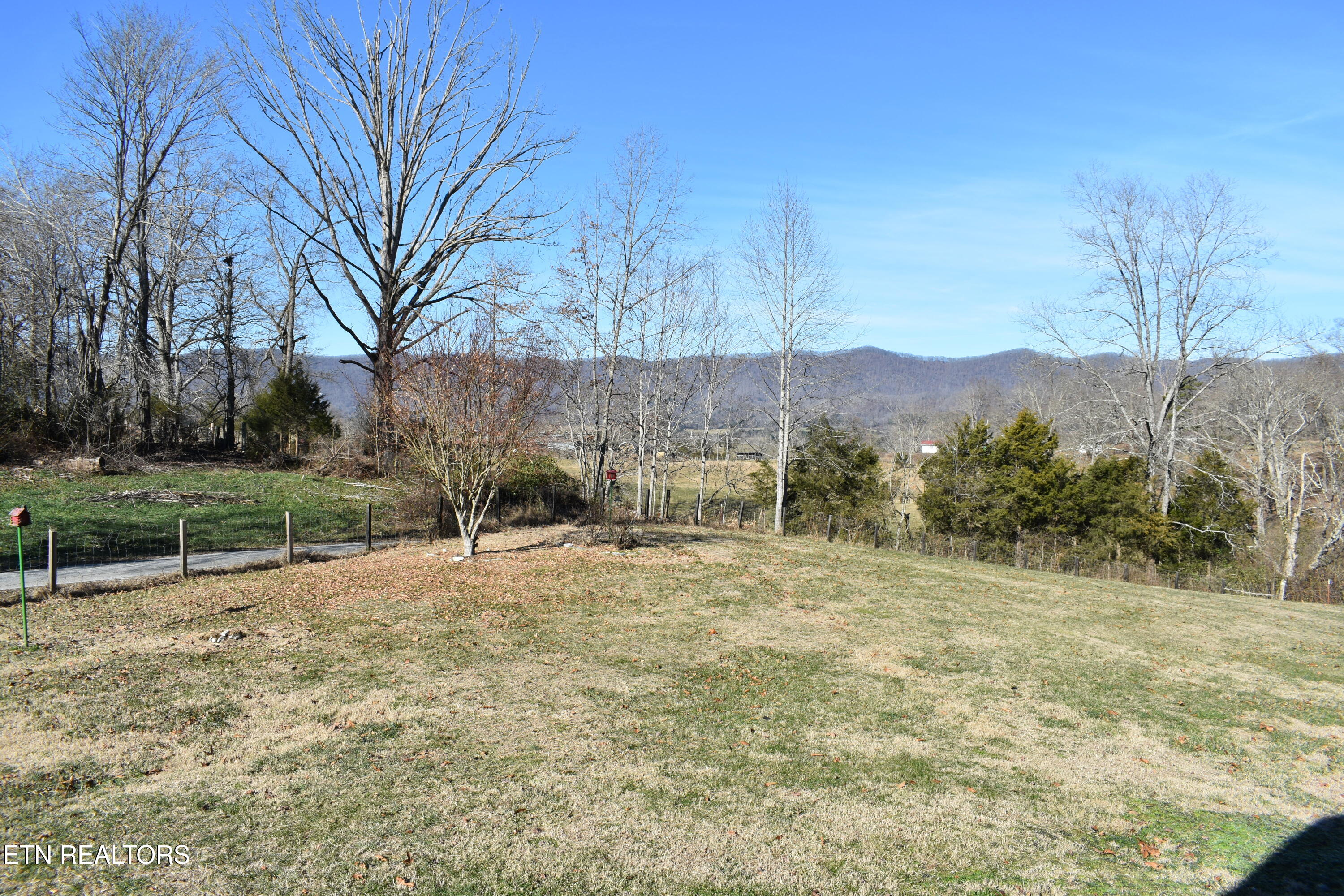 283 Hunley Road Speedwell TN 37870