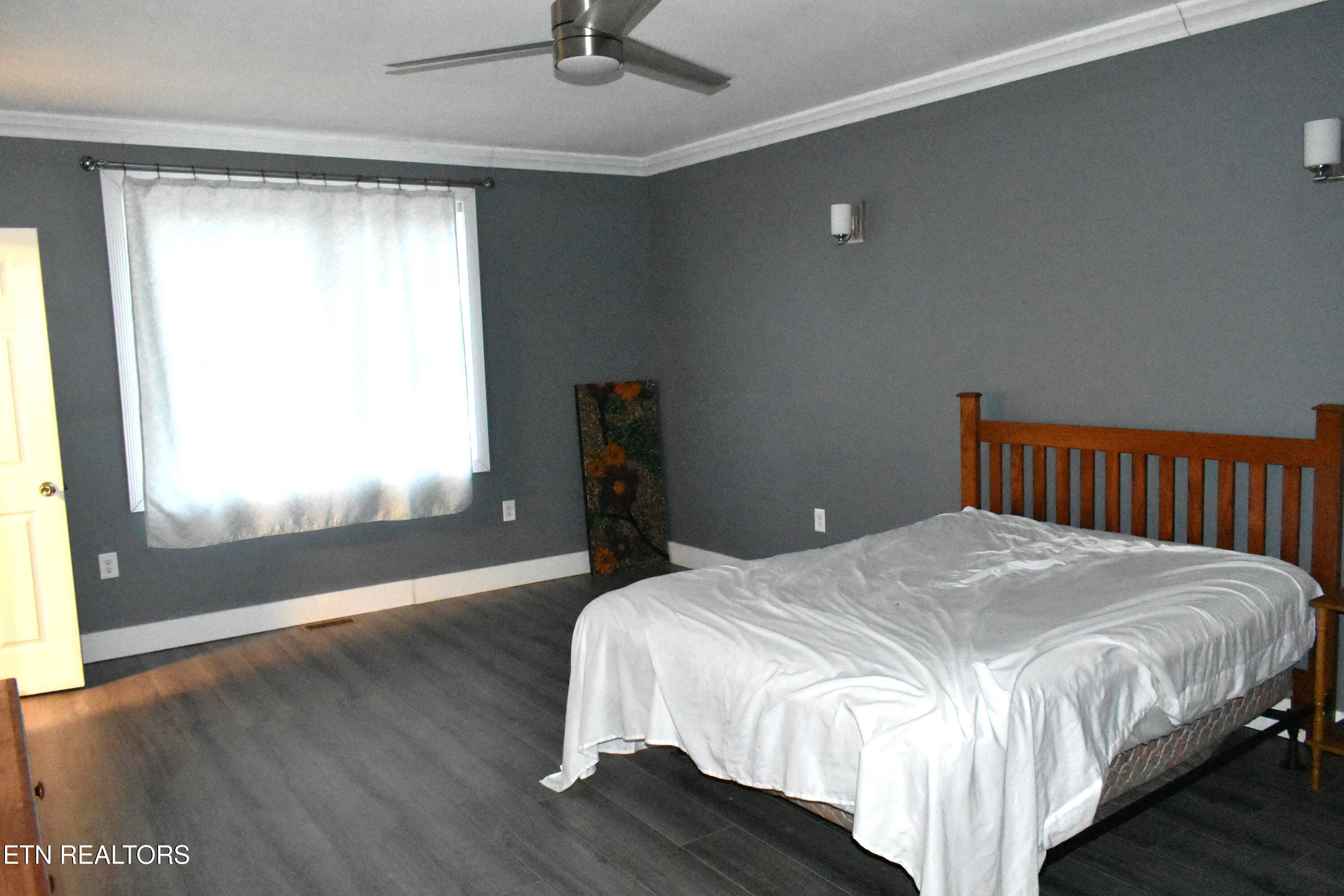 283 Hunley Road Speedwell TN 37870