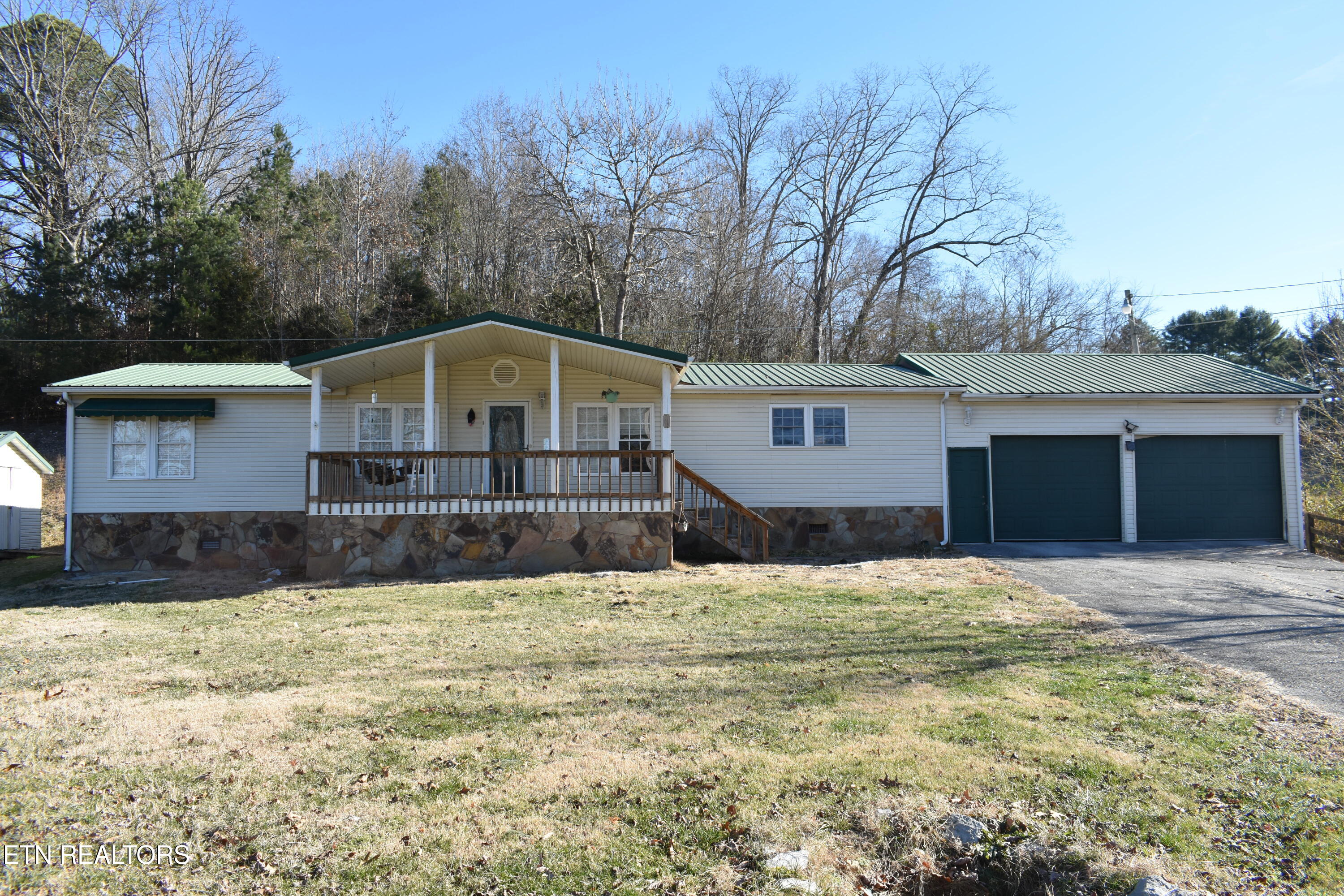 283 Hunley Road Speedwell TN 37870