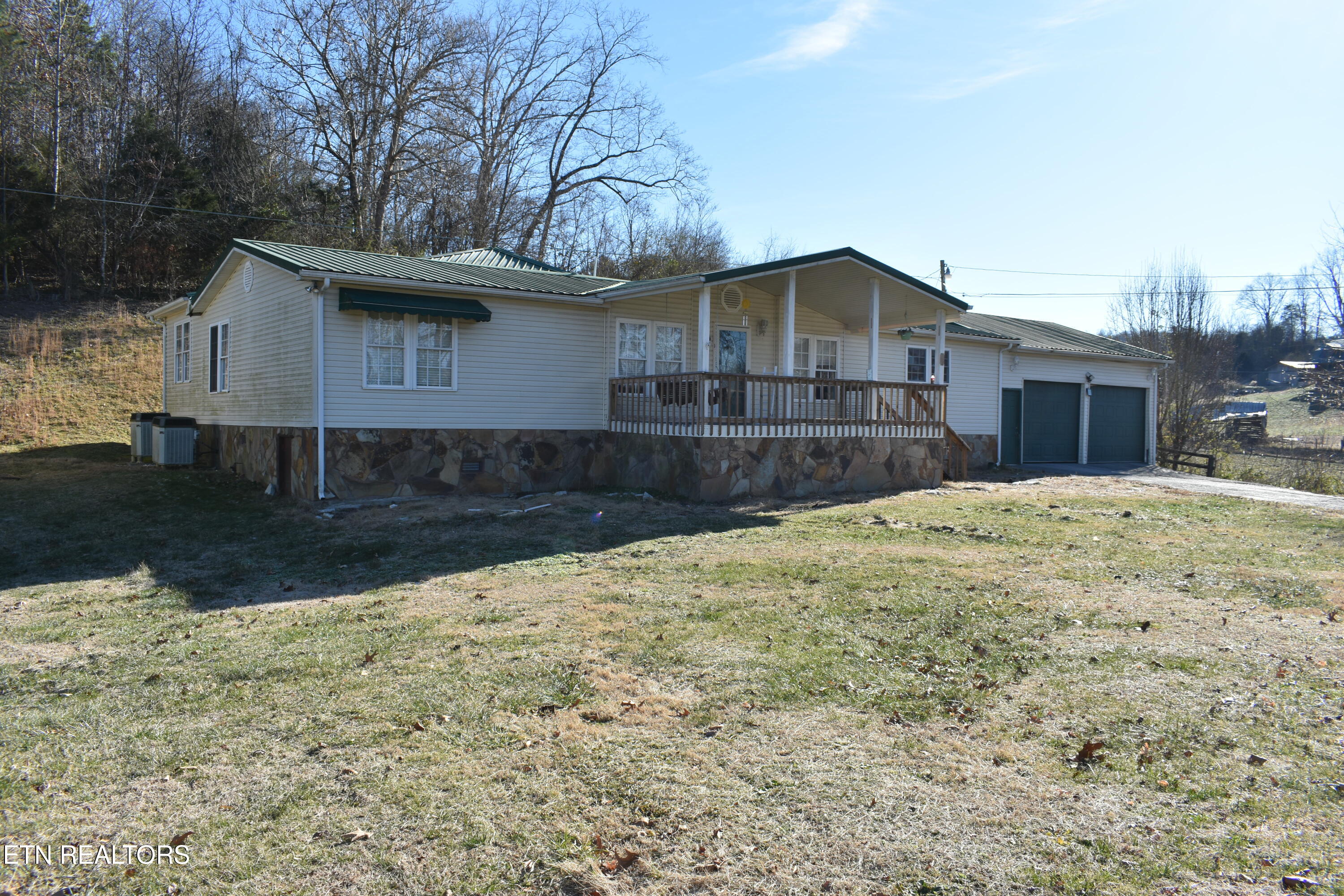 283 Hunley Road Speedwell TN 37870