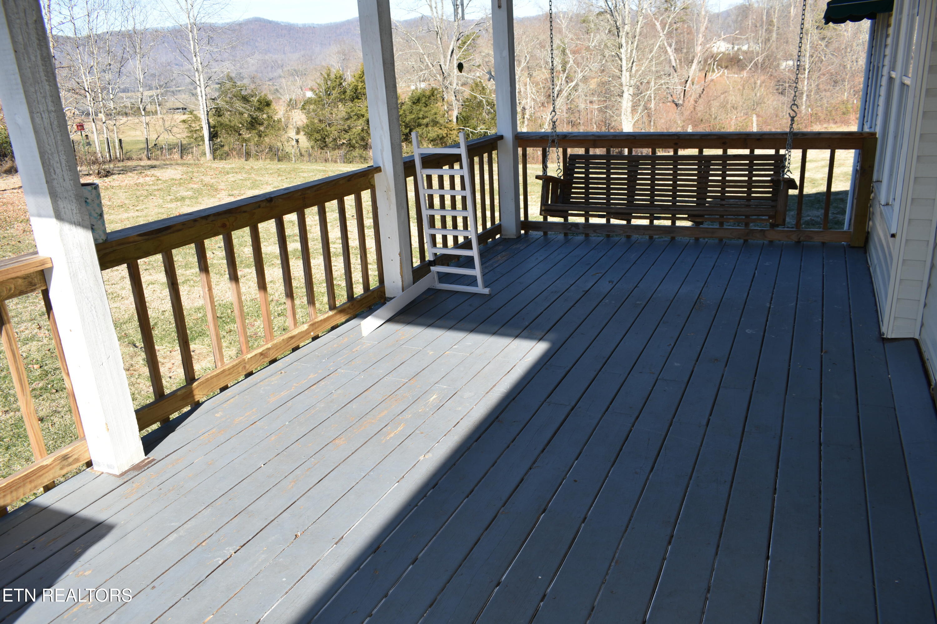 283 Hunley Road Speedwell TN 37870