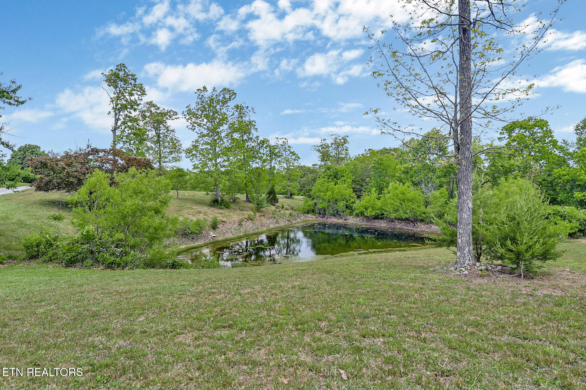 8429 S Highway 127 Crossville TN 38572