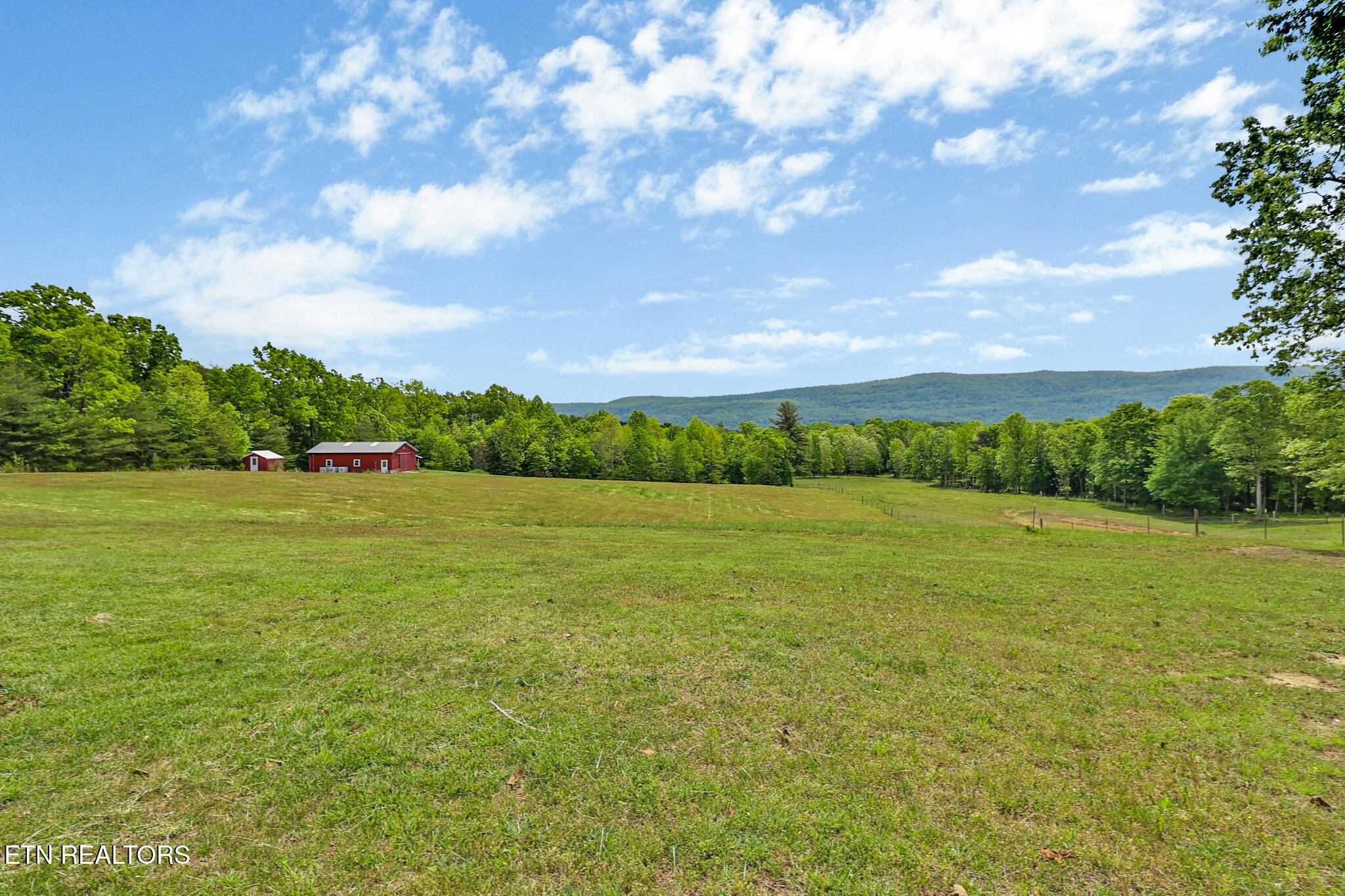 8429 S Highway 127 Crossville TN 38572